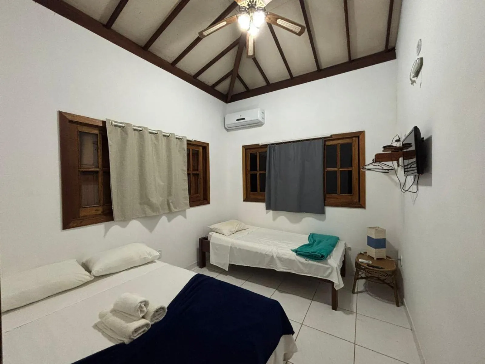 TV and multimedia, Bed in Pousada Perola da Barra