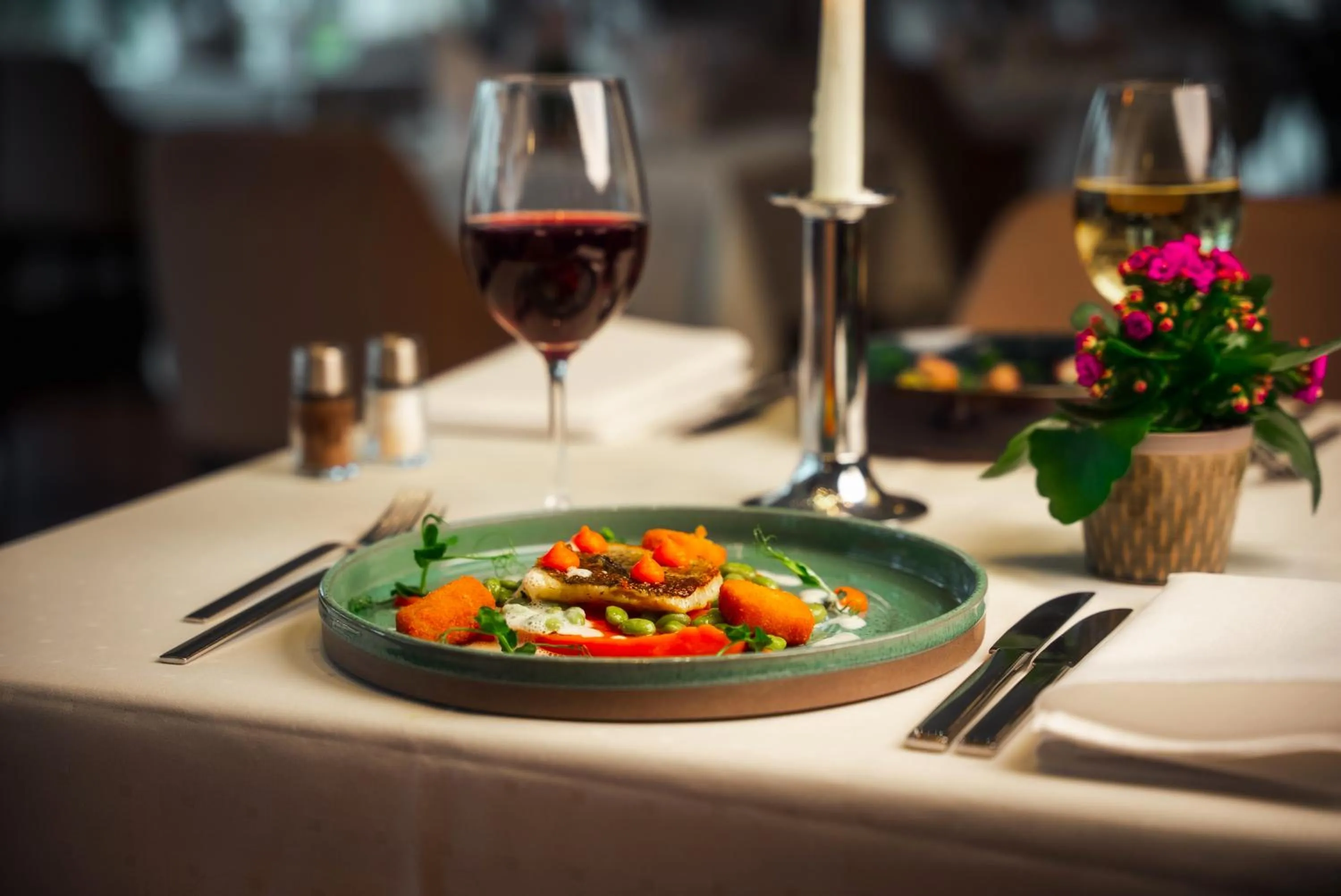 Restaurant/places to eat in Parkhotel Kurhaus