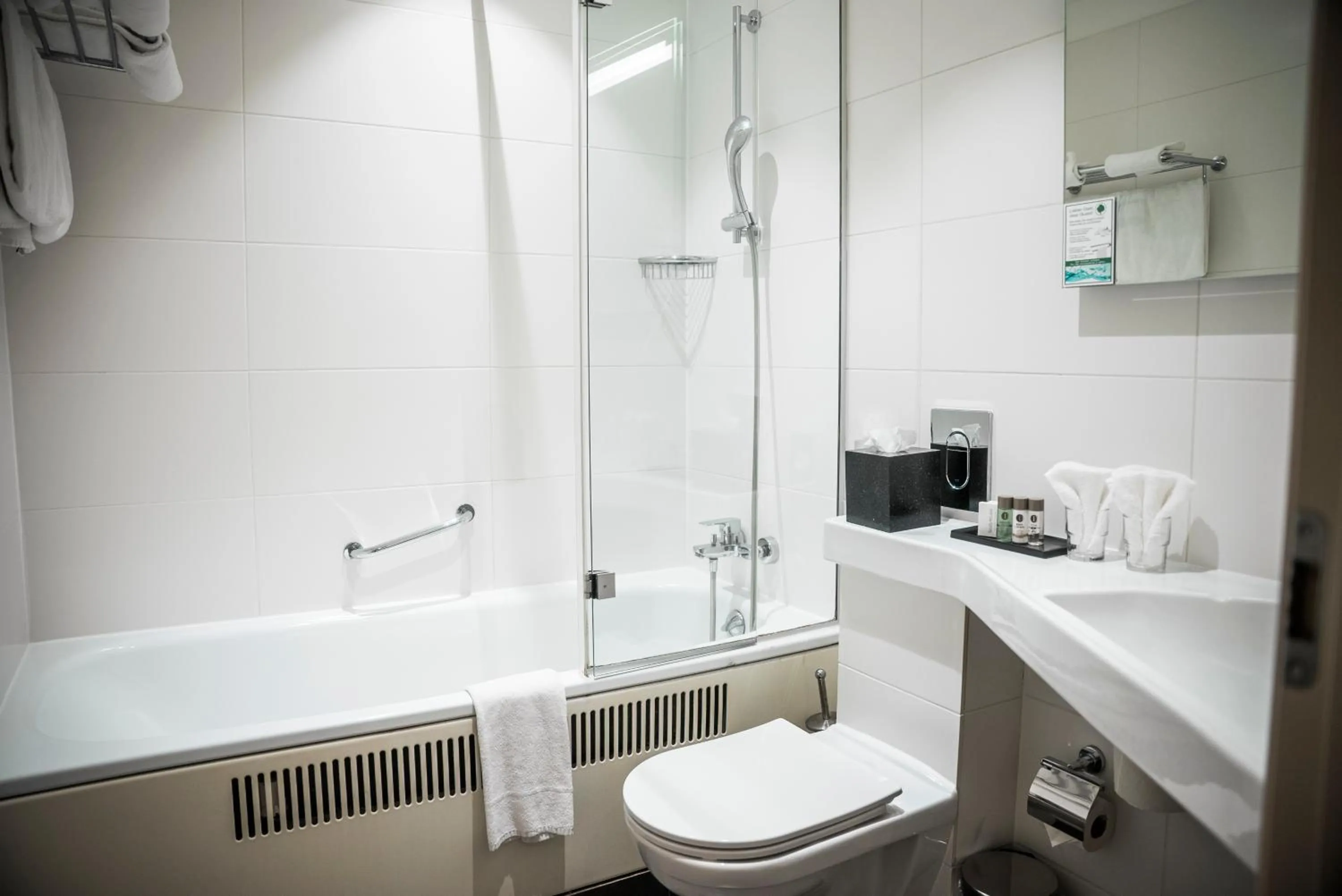 Shower in Parkhotel Kurhaus