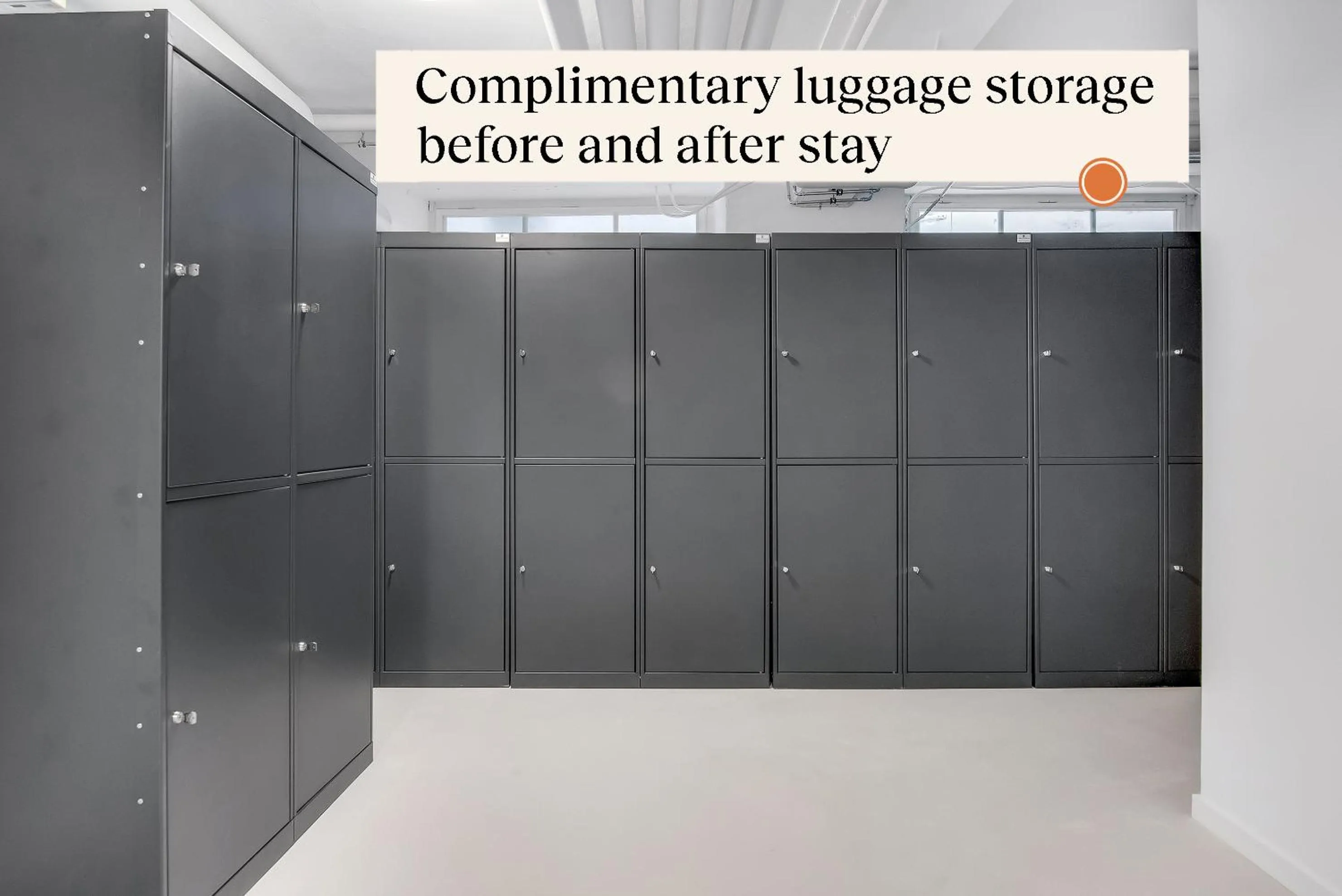 microwave in Apēron Apartment Hotel