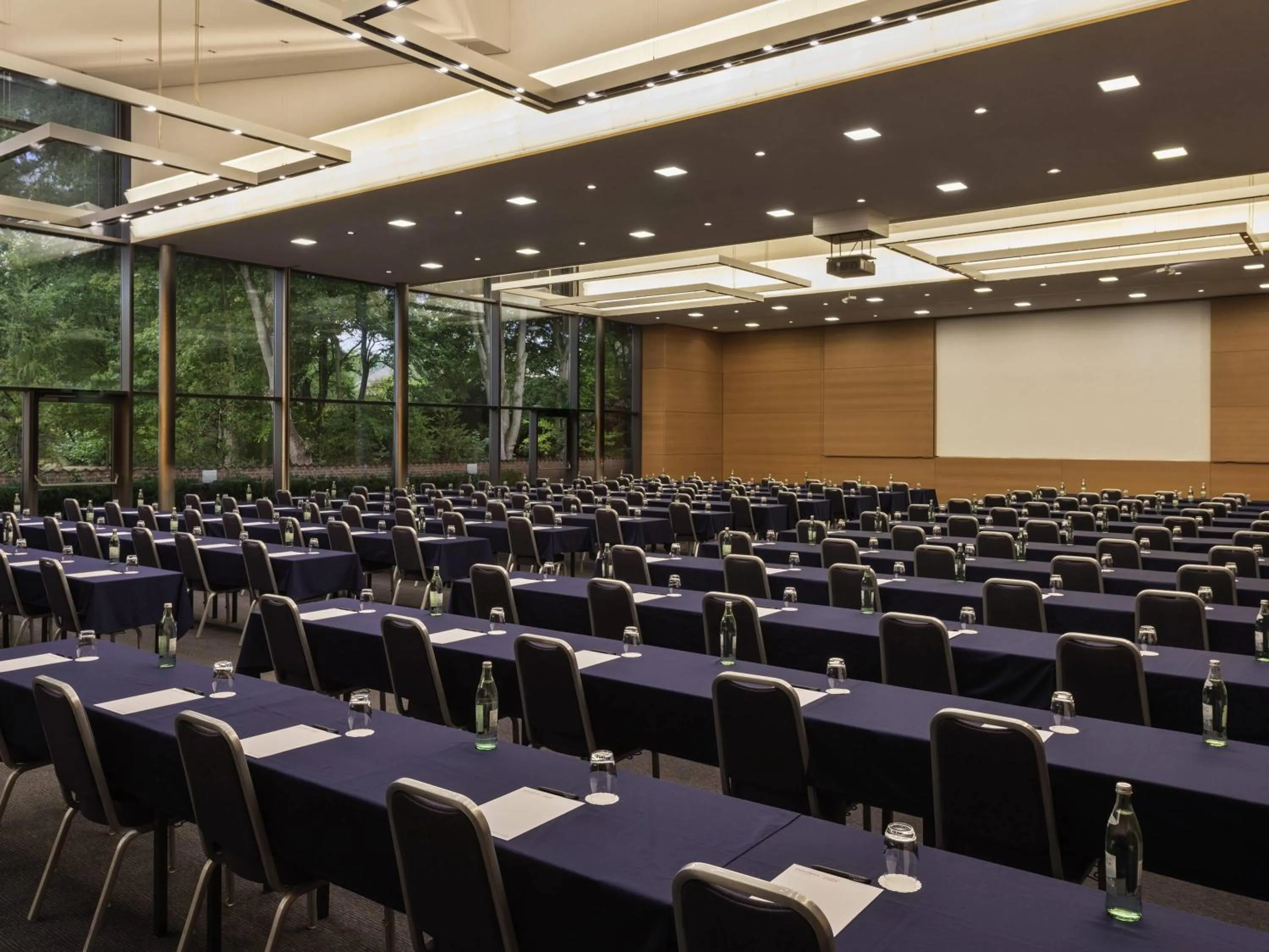 Meeting/conference room in Mövenpick Hotel Münster am Aasee