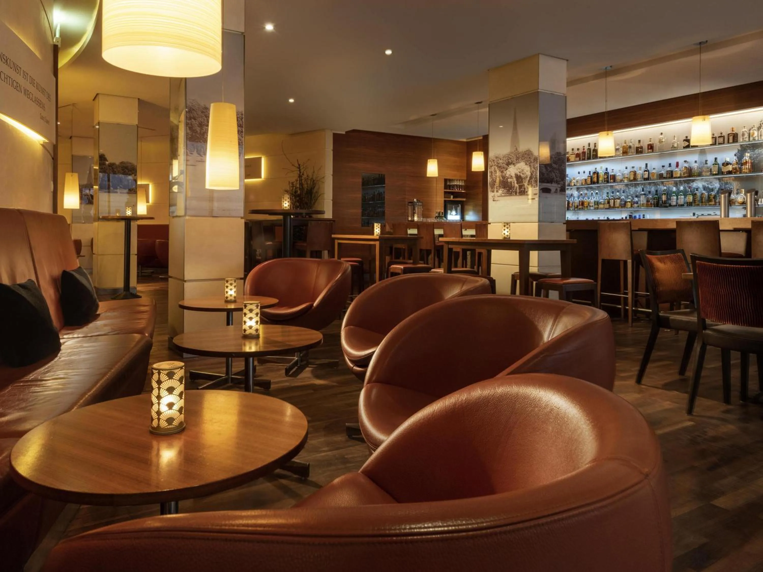 Lounge or bar in Mövenpick Hotel Münster am Aasee