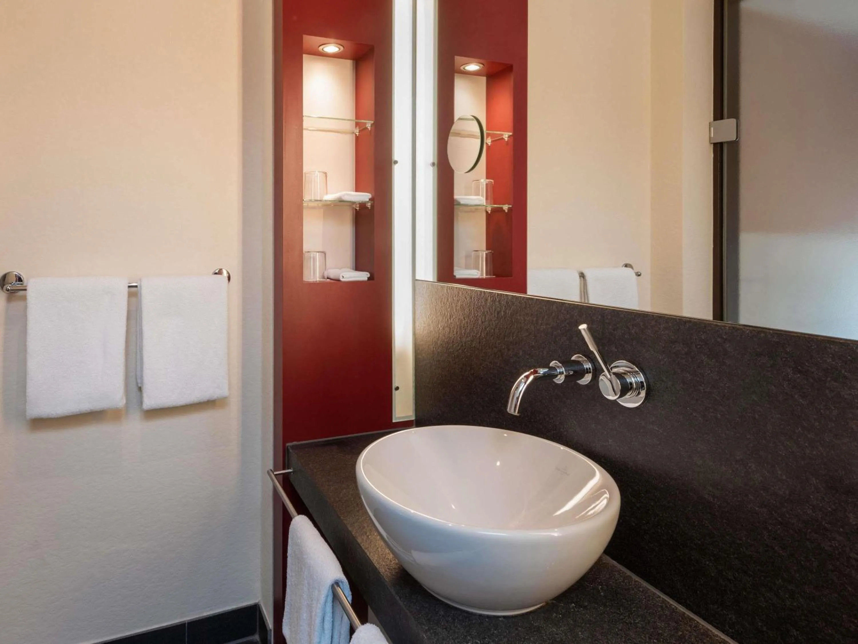 Bedroom in Mövenpick Hotel Münster am Aasee