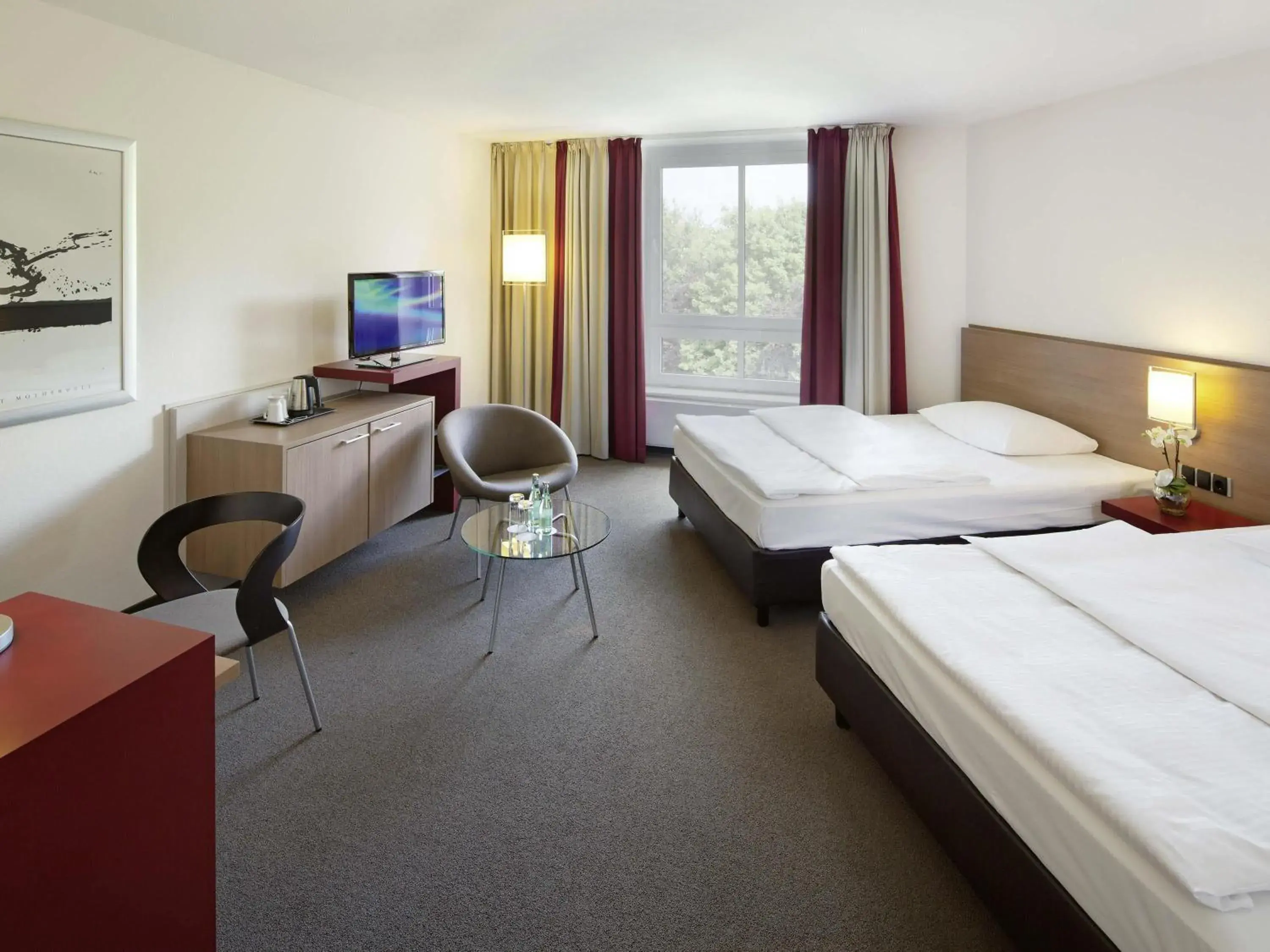 Bedroom, Bed in Mövenpick Hotel Münster am Aasee Bedroom, Bed in Mövenpick Hotel Münster am Aasee