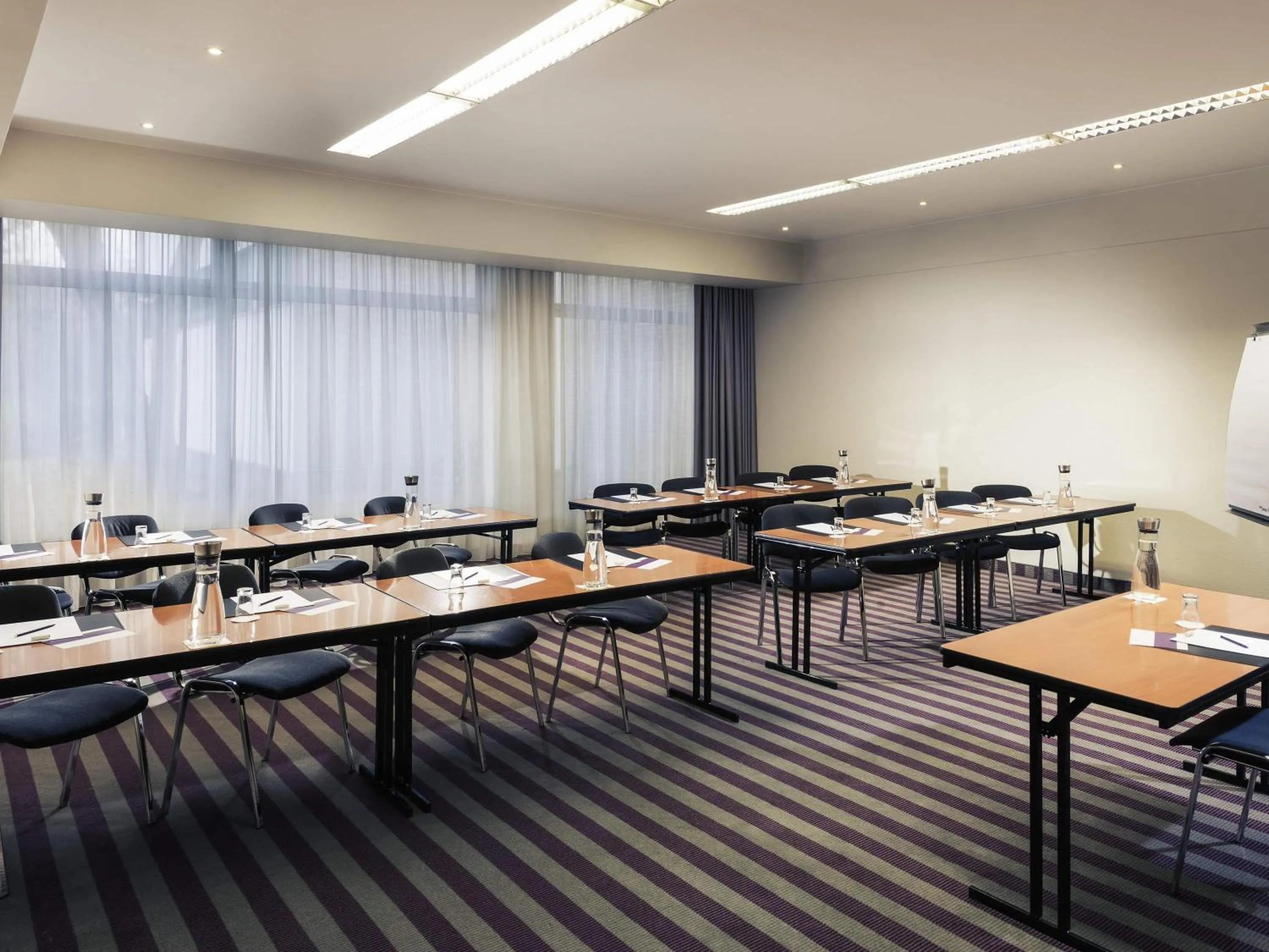 Meeting/conference room in Mercure Hotel Düsseldorf Neuss
