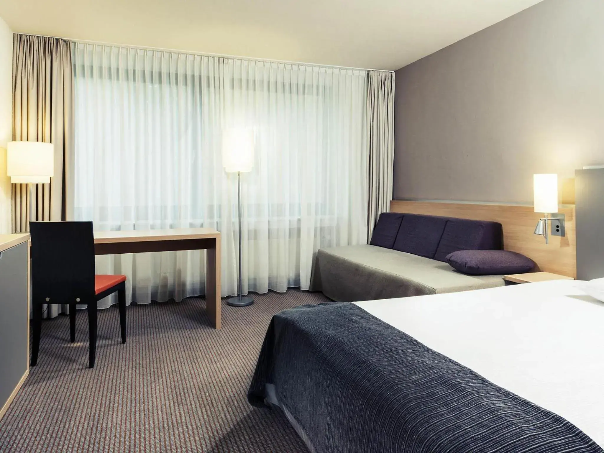 Bedroom, Bed in Mercure Hotel Düsseldorf Neuss Bedroom, Bed in Mercure Hotel Düsseldorf Neuss