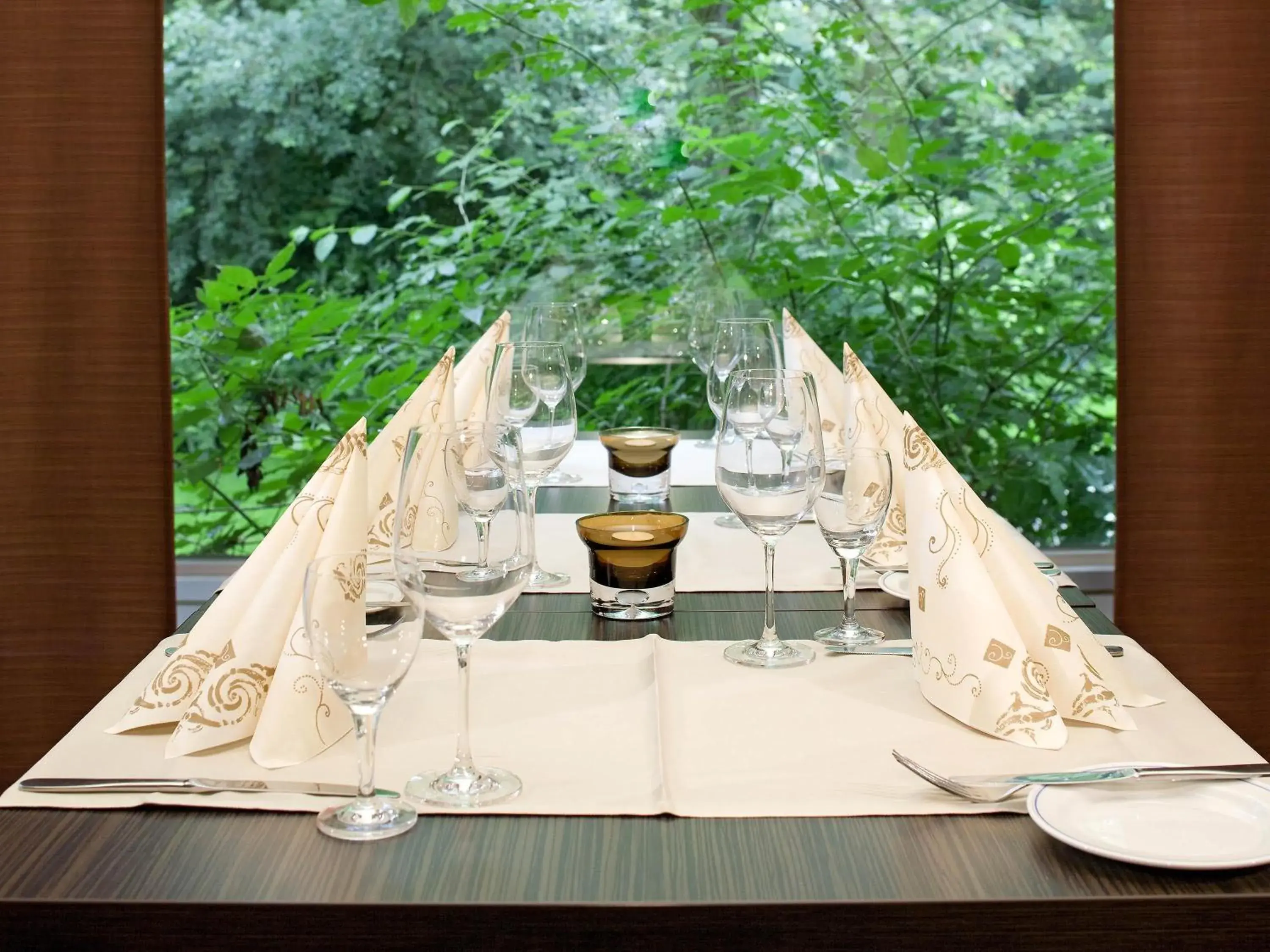 Restaurant/places to eat in Mercure Hotel Düsseldorf Neuss Restaurant/places to eat in Mercure Hotel Düsseldorf Neuss