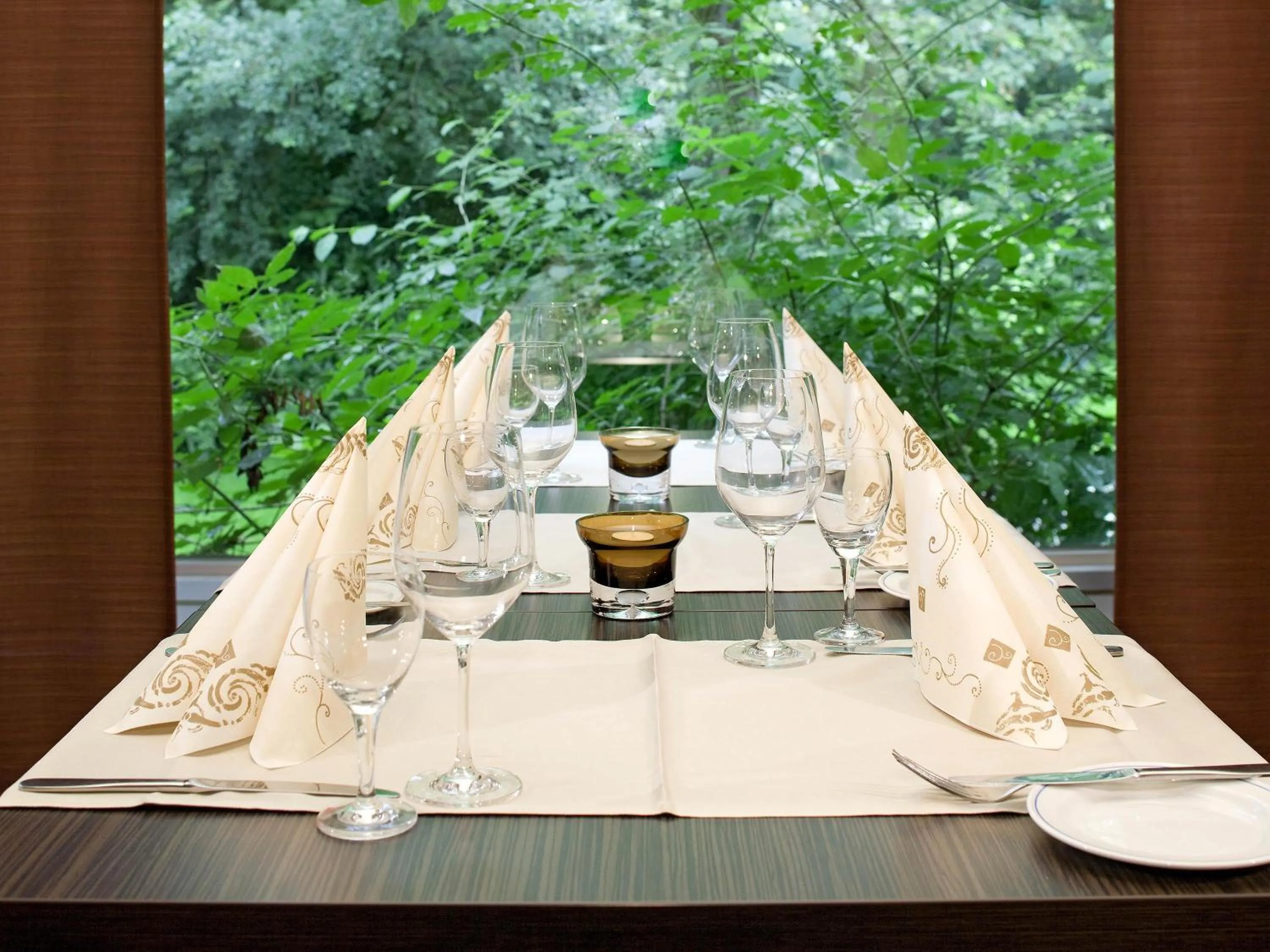 Restaurant/places to eat in Mercure Hotel Düsseldorf Neuss