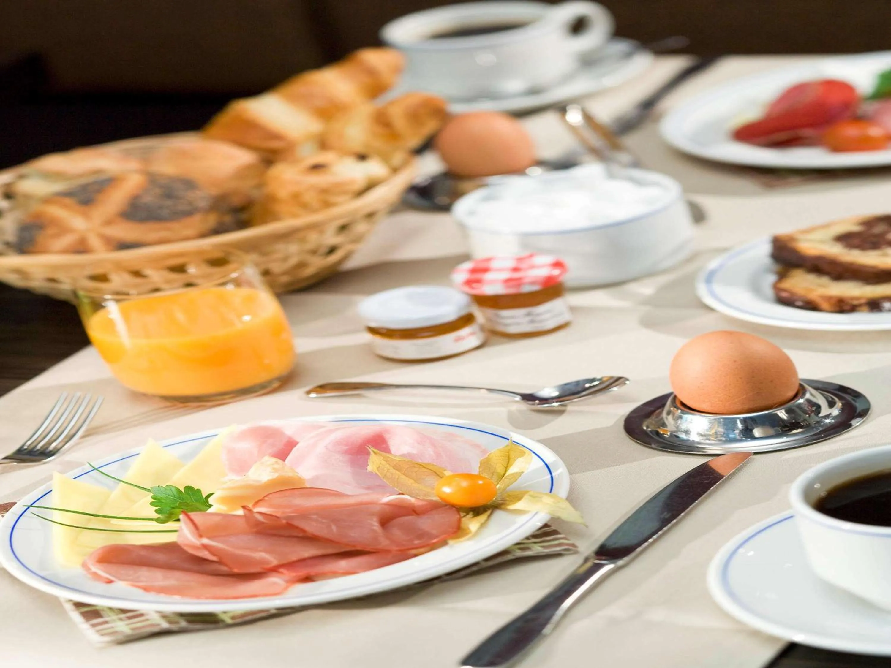 Restaurant/places to eat in Mercure Hotel Düsseldorf Neuss