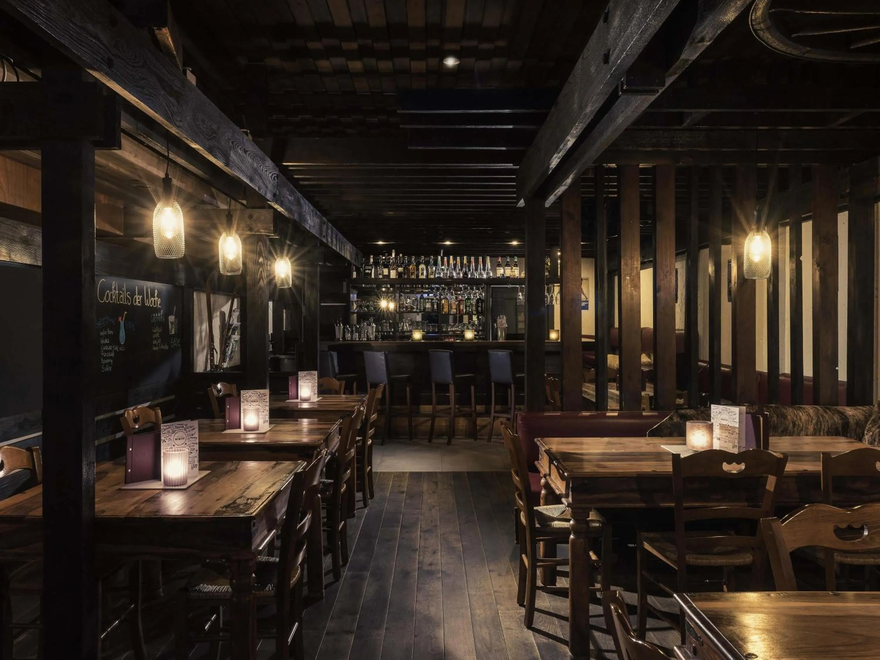 Lounge or bar in Mercure Hotel Düsseldorf Neuss