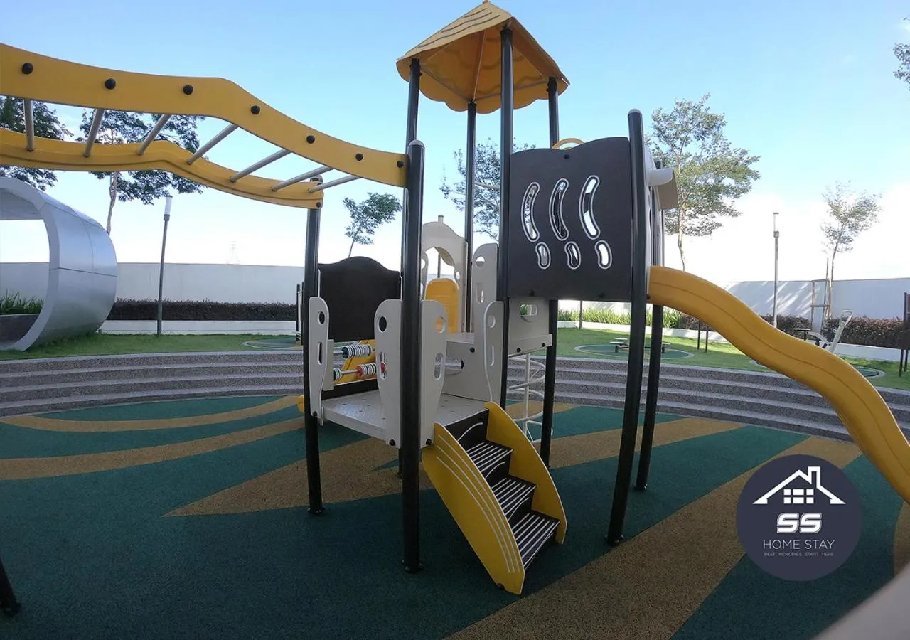 Children play ground in KULAI HOME STAY @IOI MALL/JPO/AEON/SENAI AIRPORT