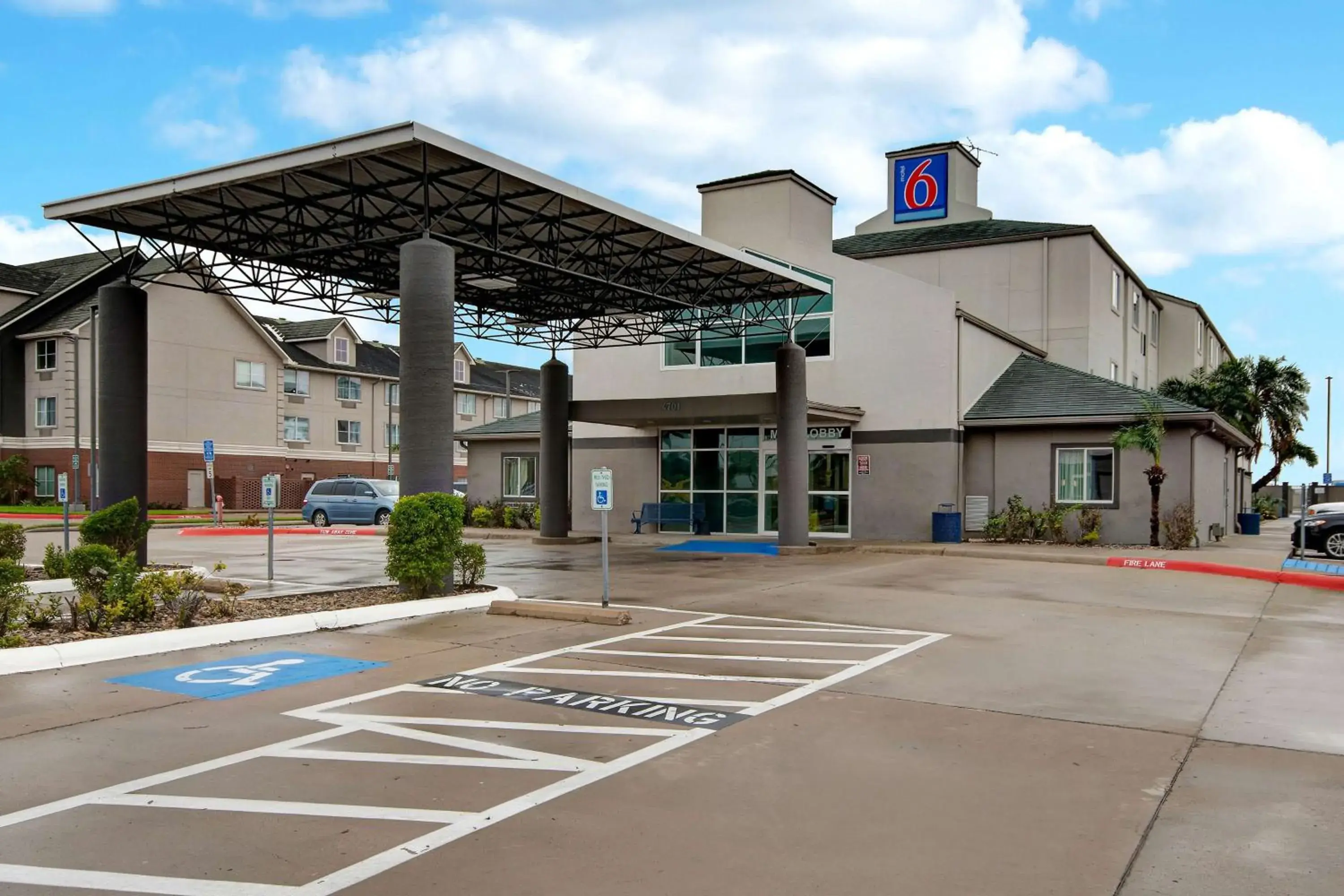 Property building in Motel 6-Pharr, TX Property building in Motel 6-Pharr, TX