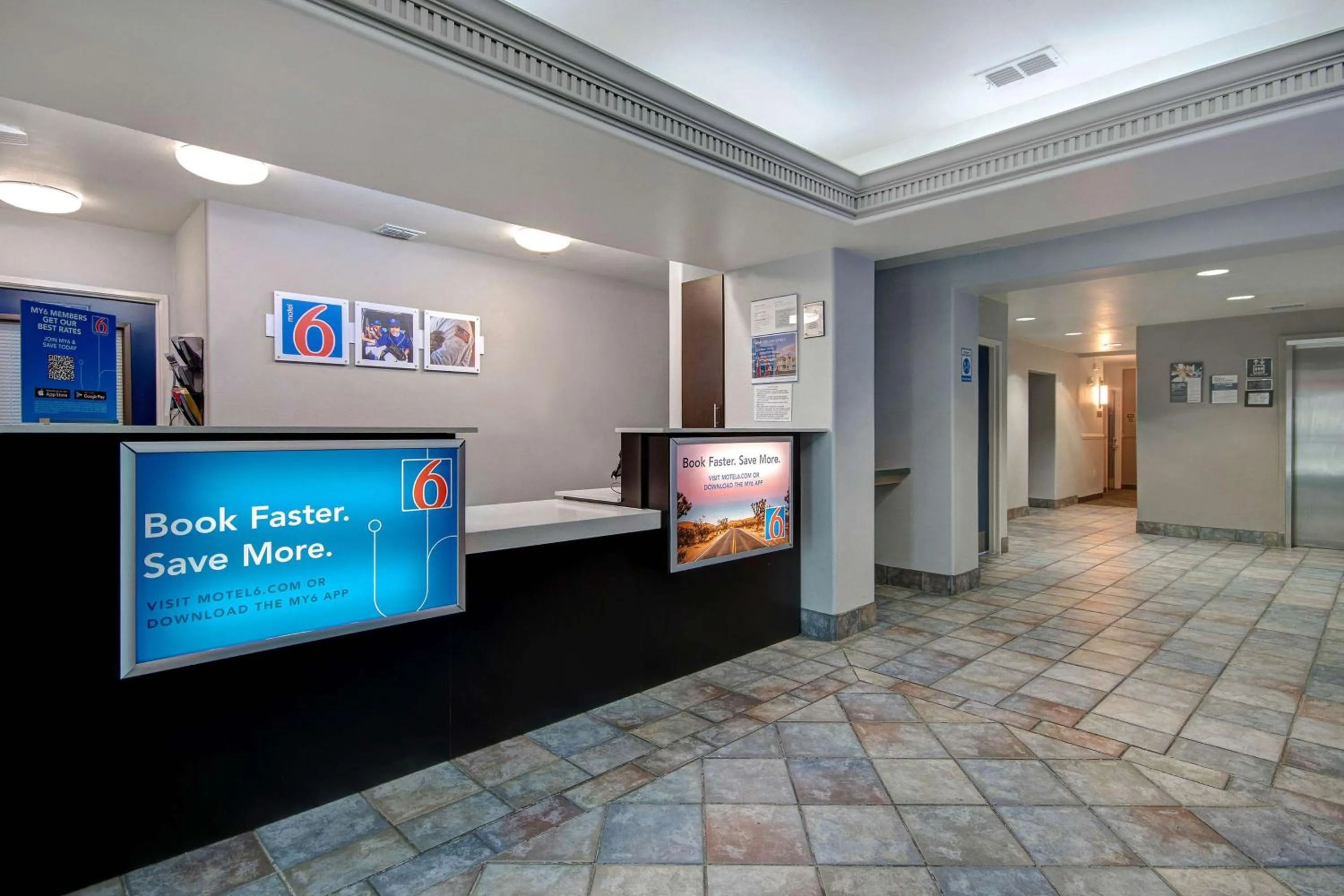 Lobby or reception in Motel 6-Pharr, TX