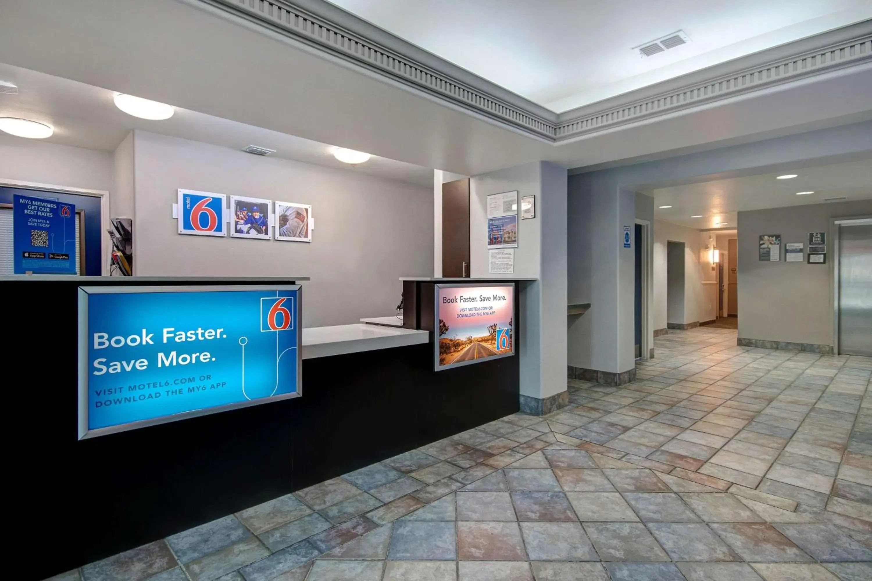 Lobby or reception in Motel 6-Pharr, TX Lobby or reception in Motel 6-Pharr, TX