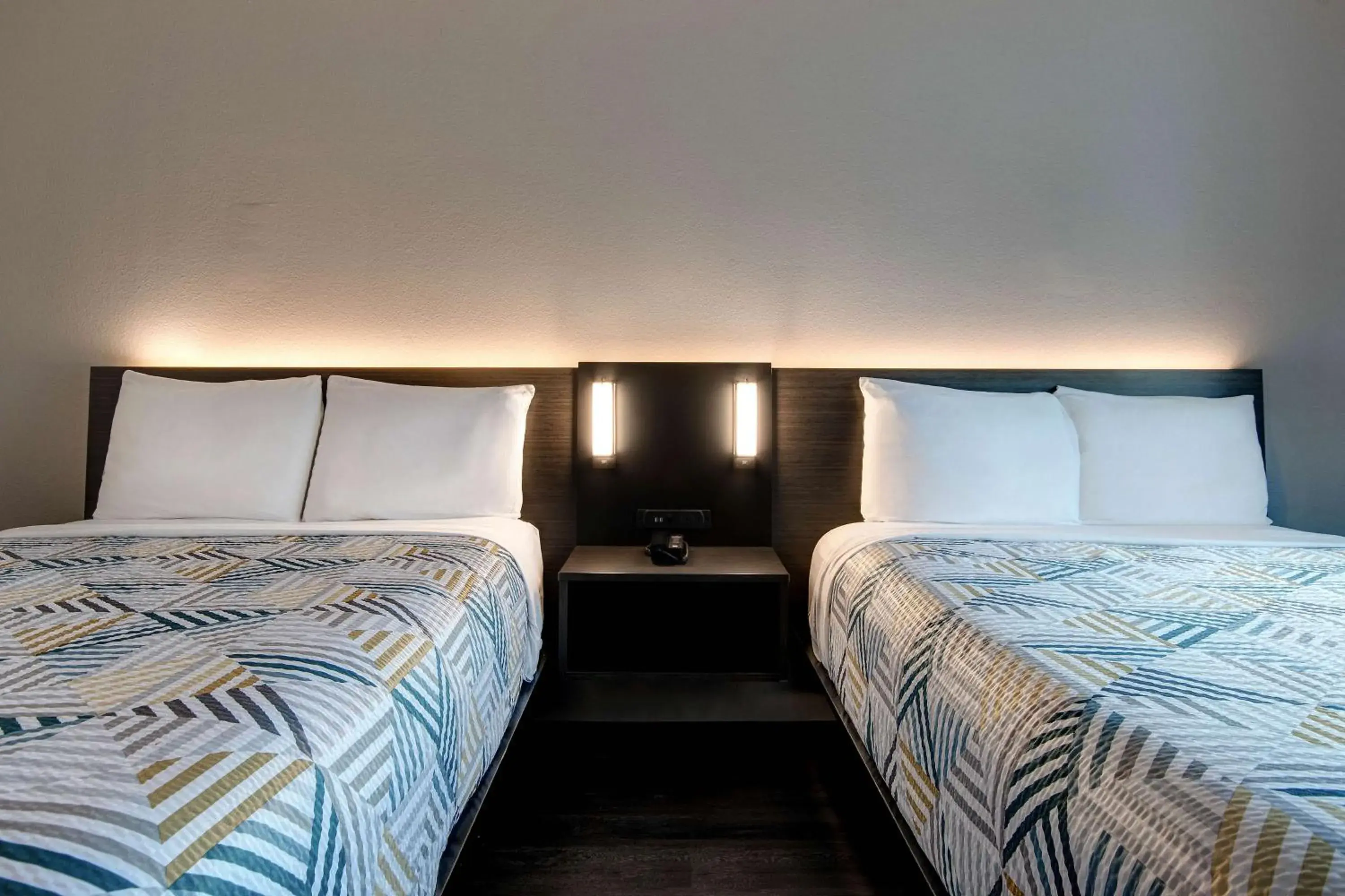 Bedroom, Bed in Motel 6-Pharr, TX Bedroom, Bed in Motel 6-Pharr, TX