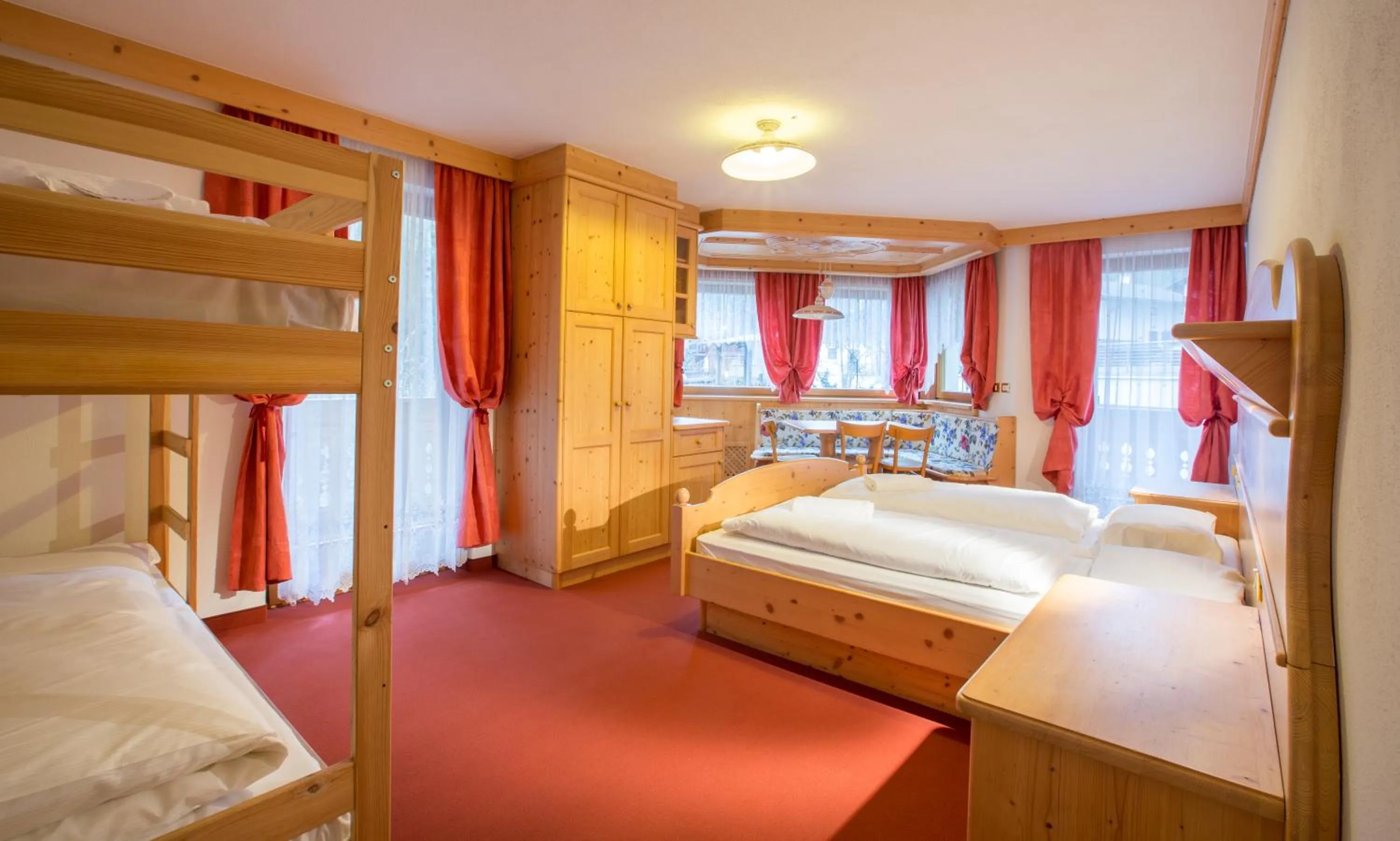Chalet Hotel Diamant