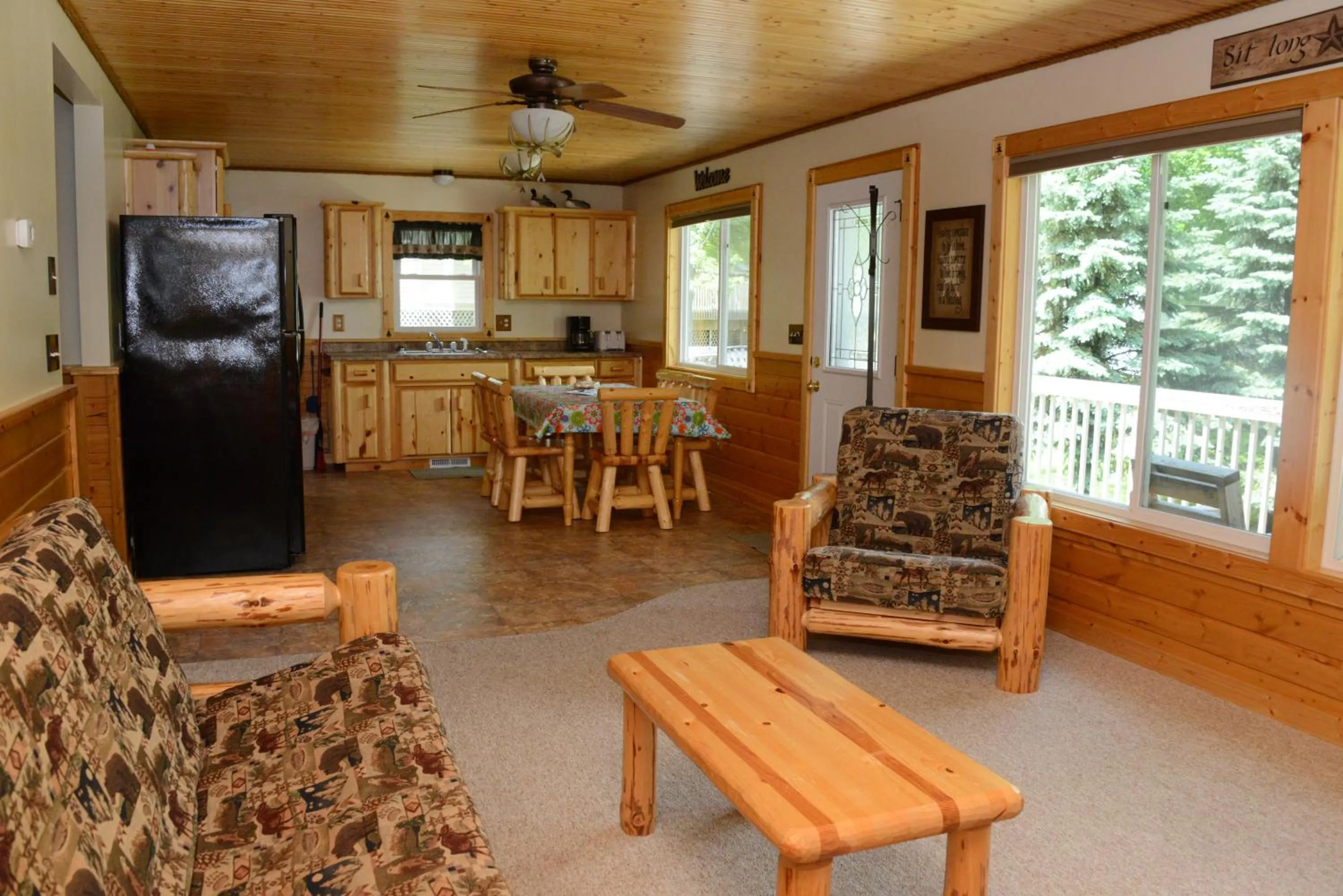 Coffee/tea facilities in Riverside Resort