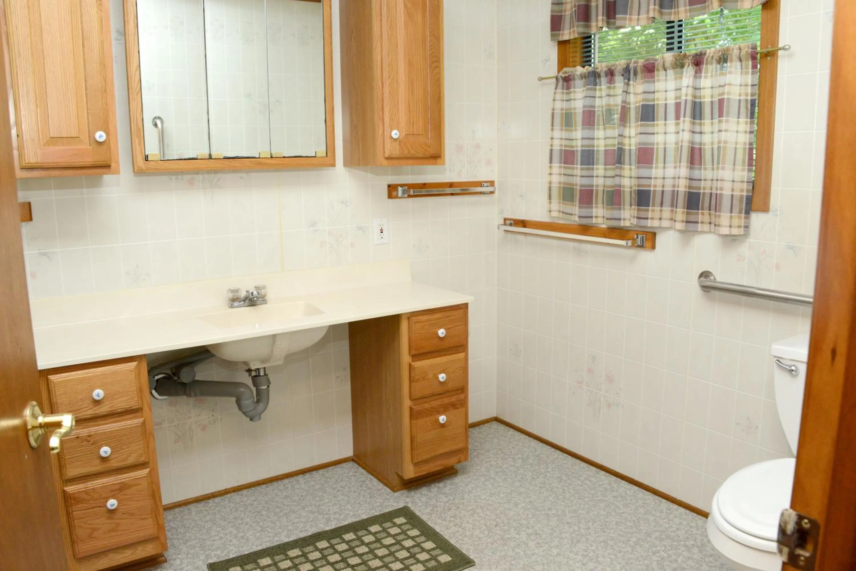 Toilet in Riverside Resort