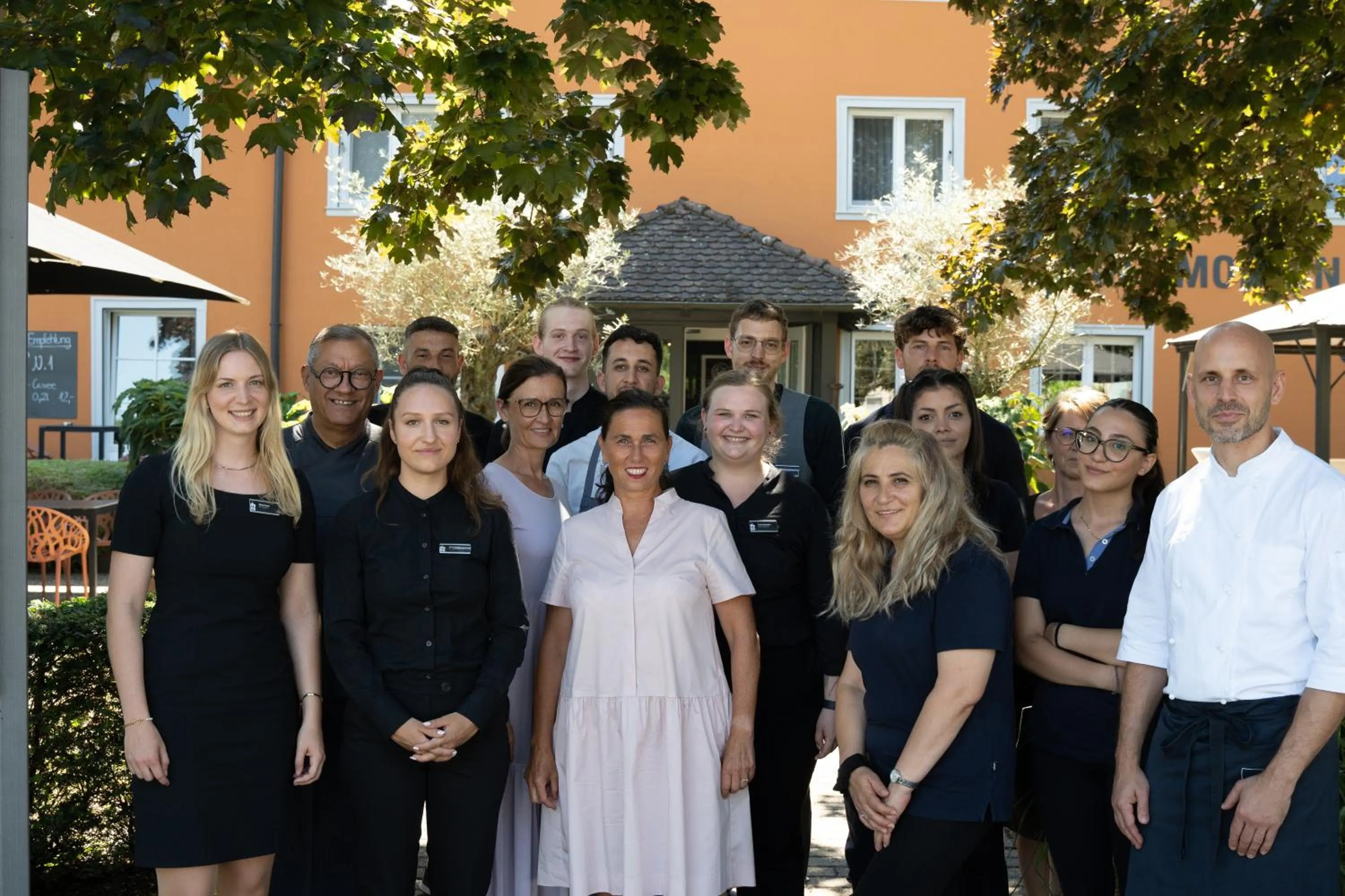 Restaurant/places to eat in Ganter Hotel & Restaurant Mohren