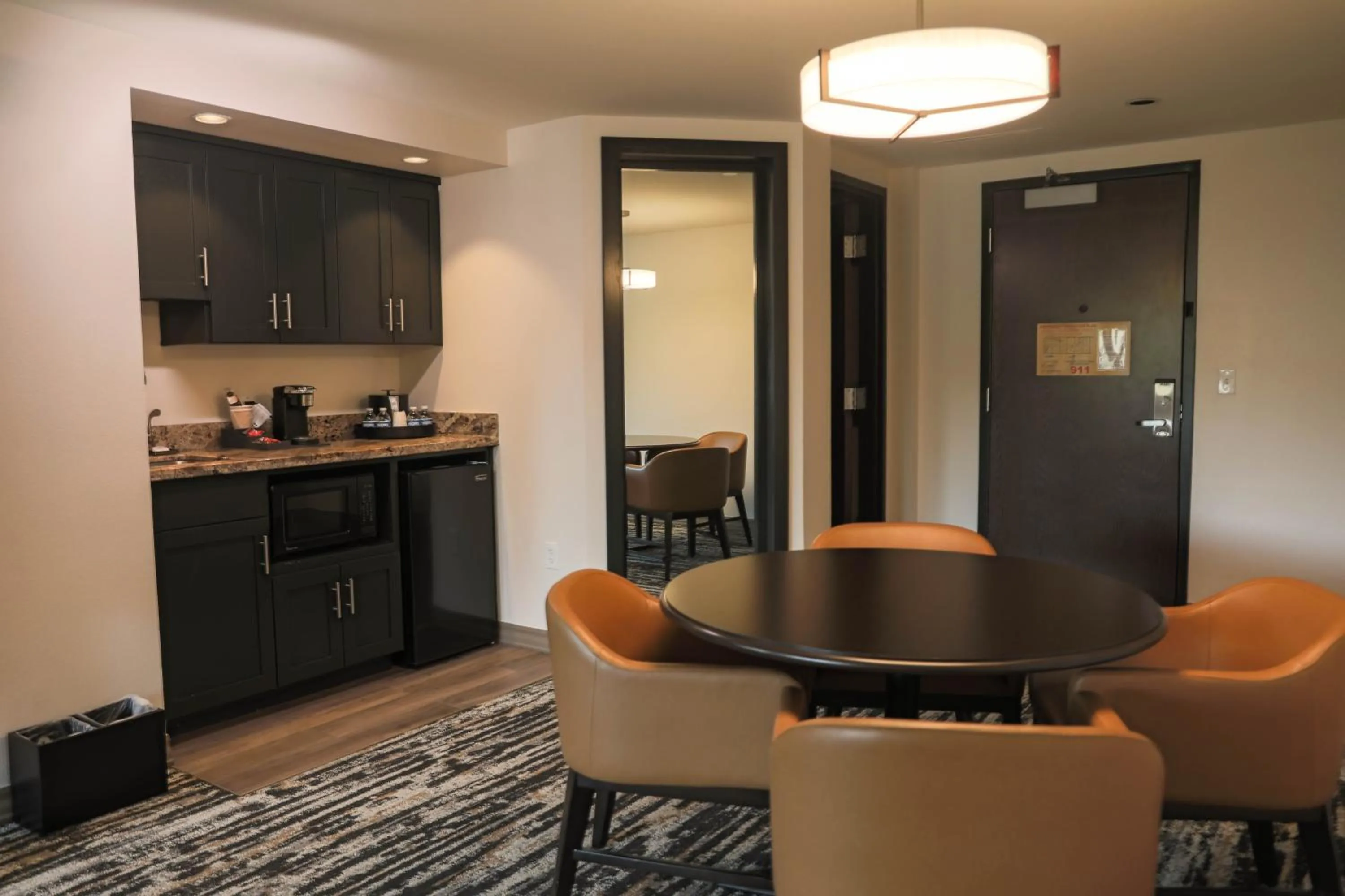 Kitchen or kitchenette in The Hotel at Black Oak Casino Resort