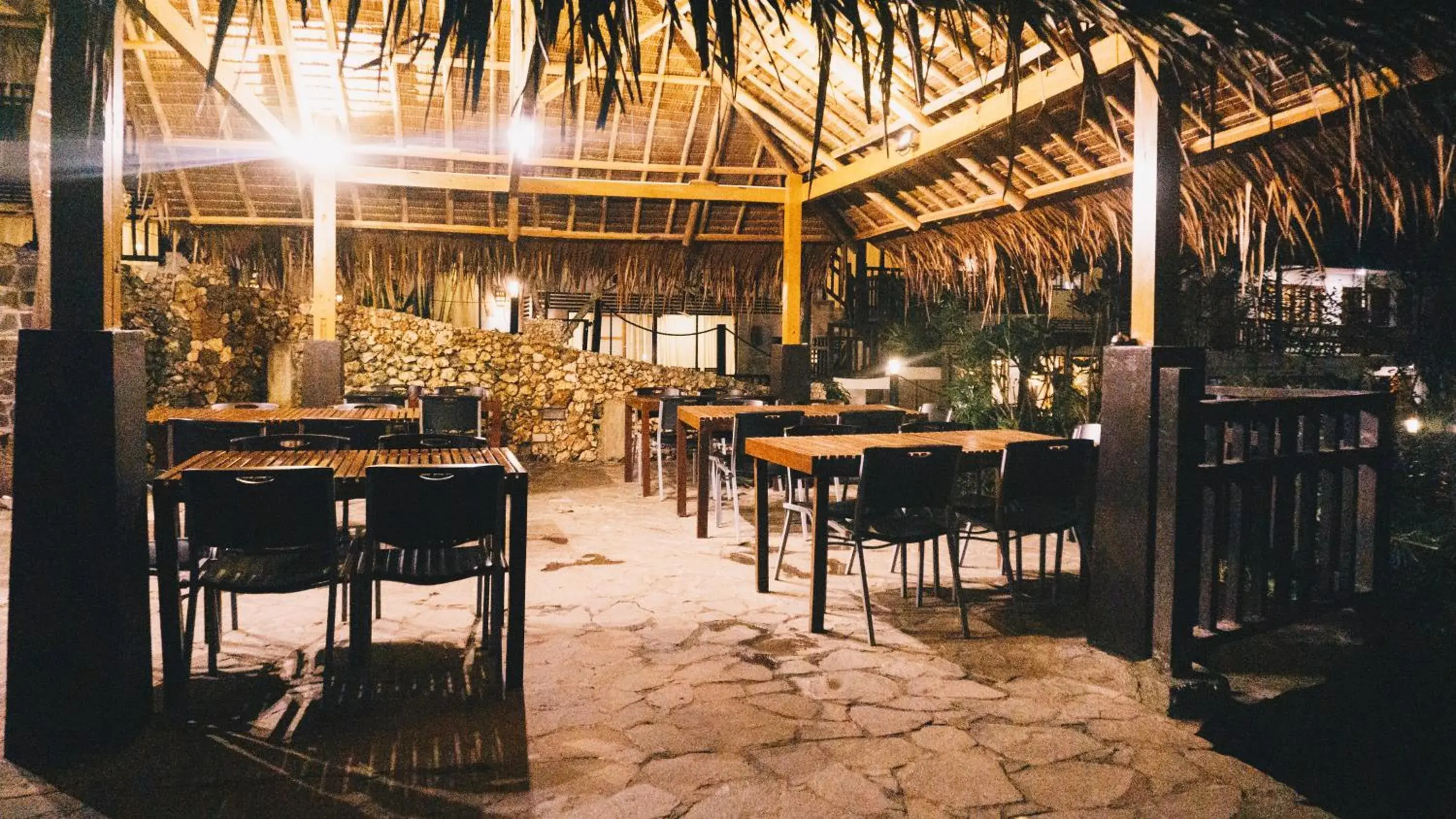 Restaurant/places to eat in The Strand Boutique Resort Restaurant/places to eat in The Strand Boutique Resort