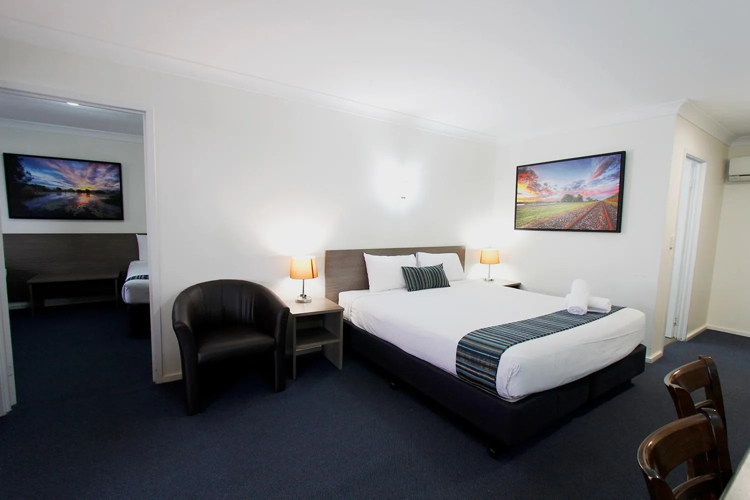 Bedroom, Bed in Sugar Country Motor Inn