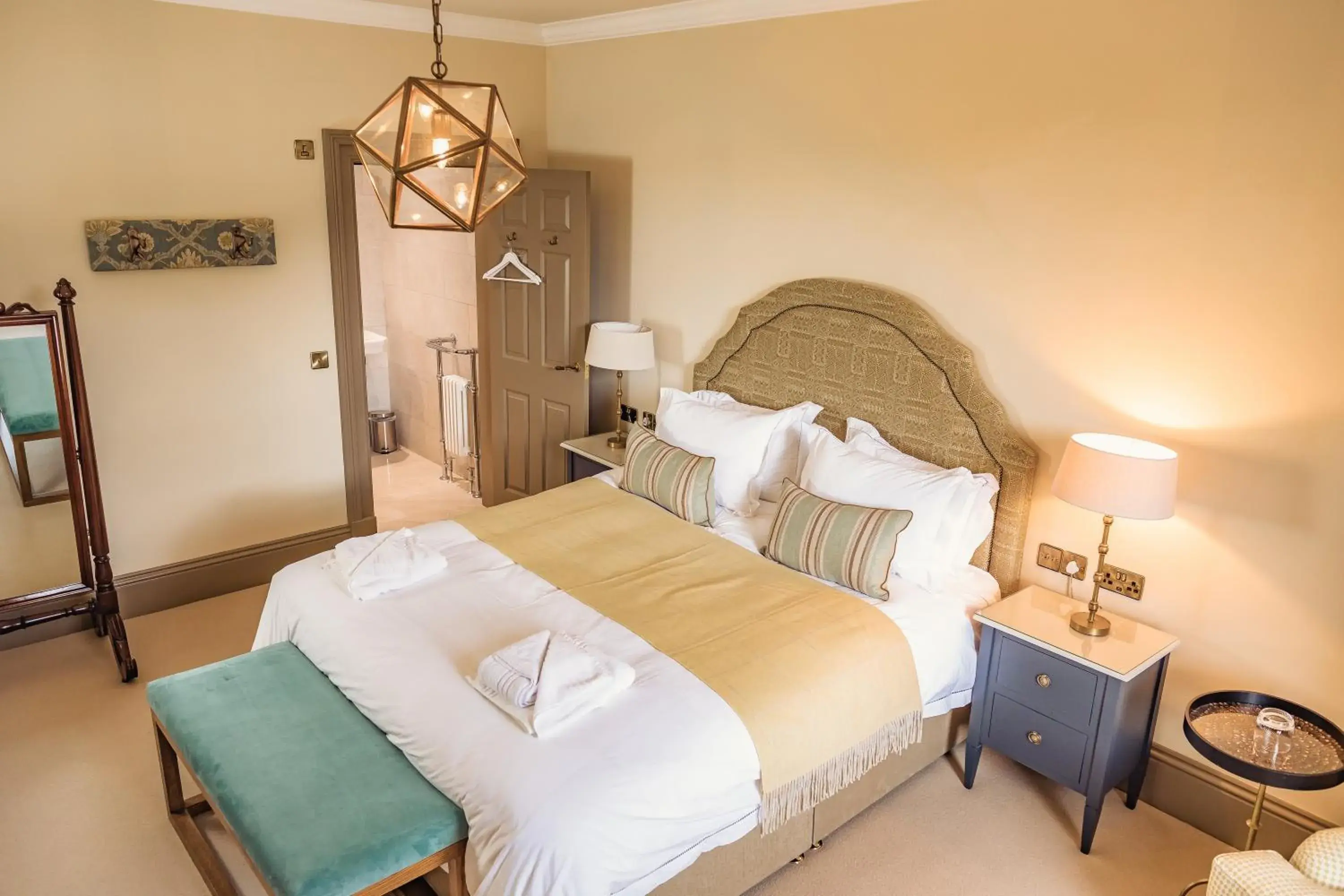 King Room with Garden View in The Residence by Atholl Arms King Room with Garden View in The Residence by Atholl Arms