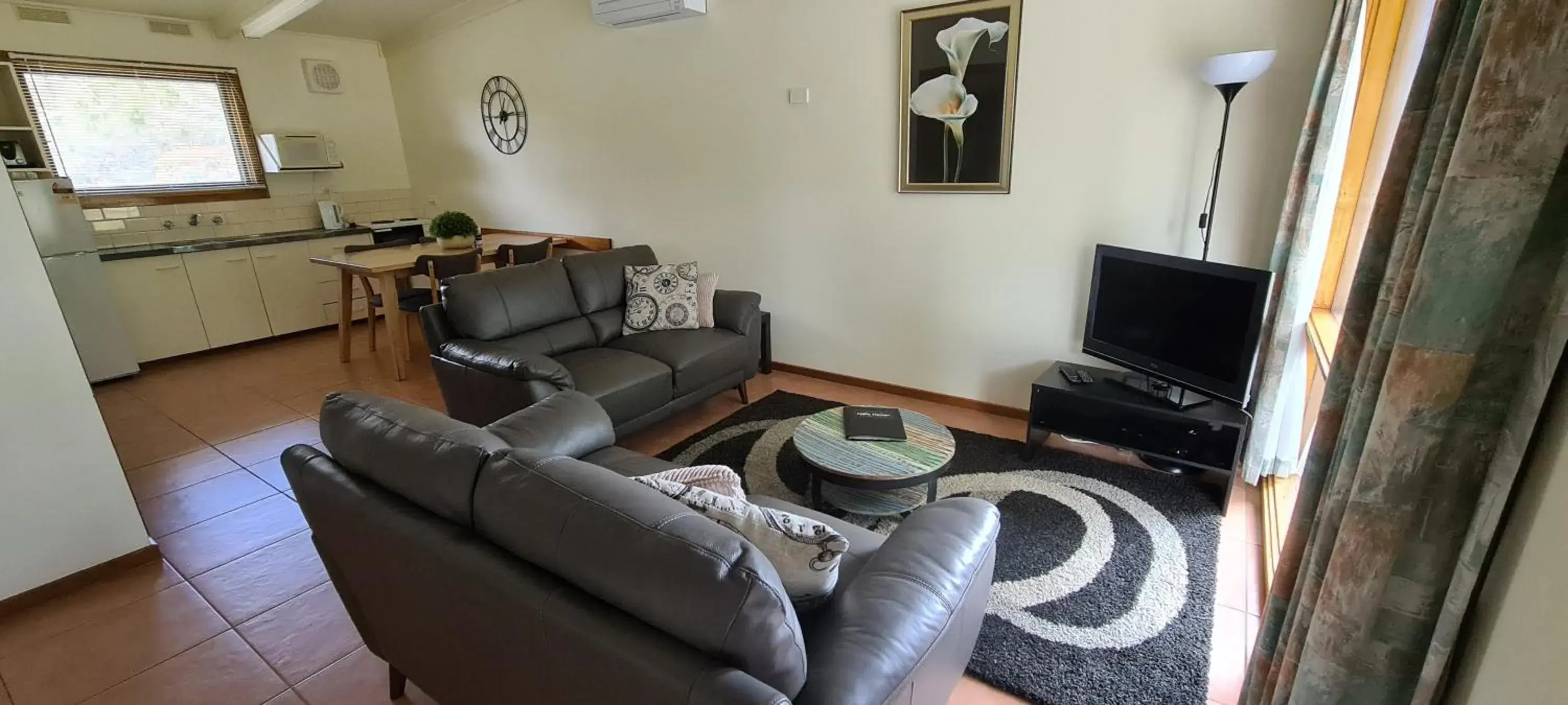 Living room in Halls Haven Holiday Units Living room in Halls Haven Holiday Units