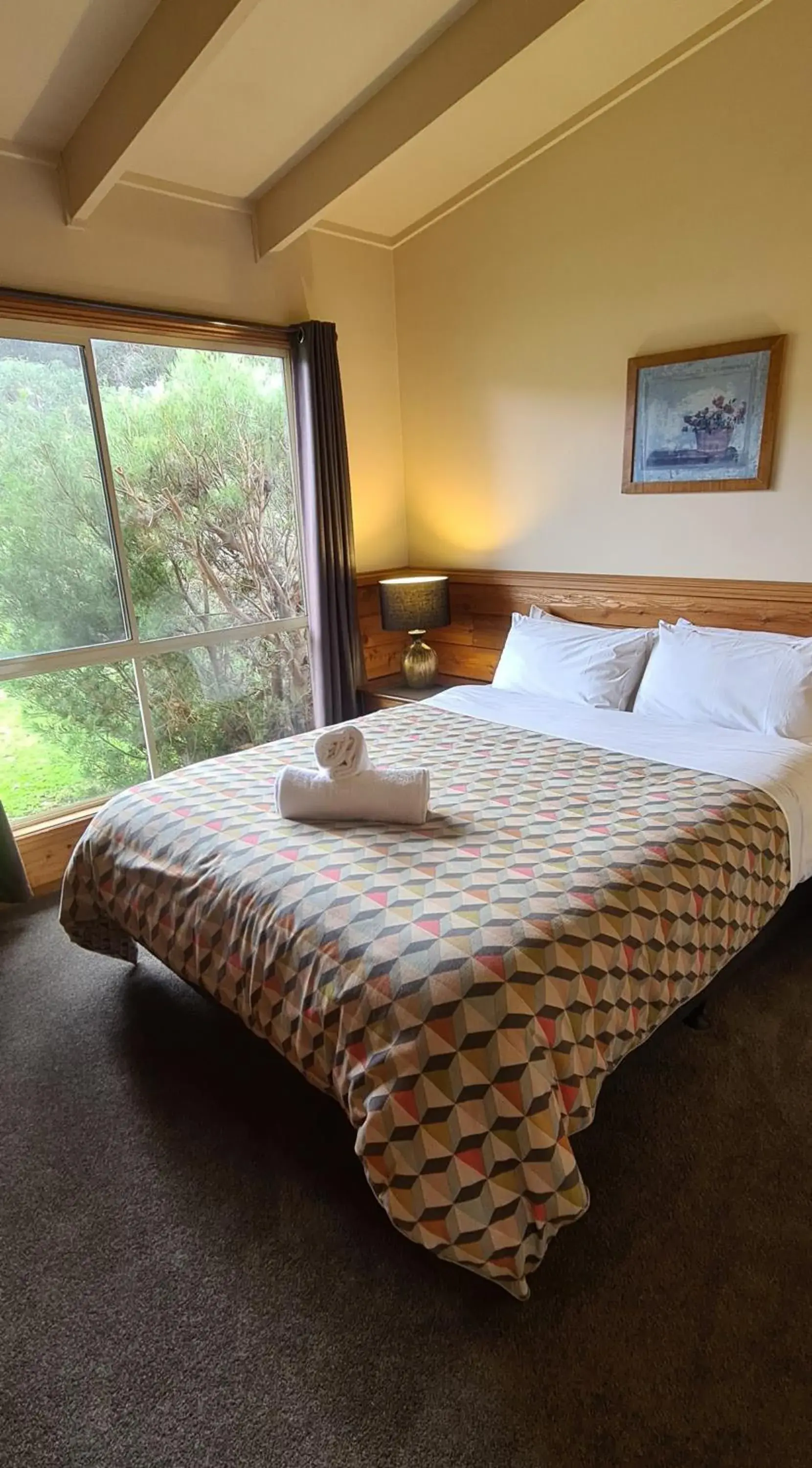 Bedroom, Bed in Halls Haven Holiday Units Bedroom, Bed in Halls Haven Holiday Units