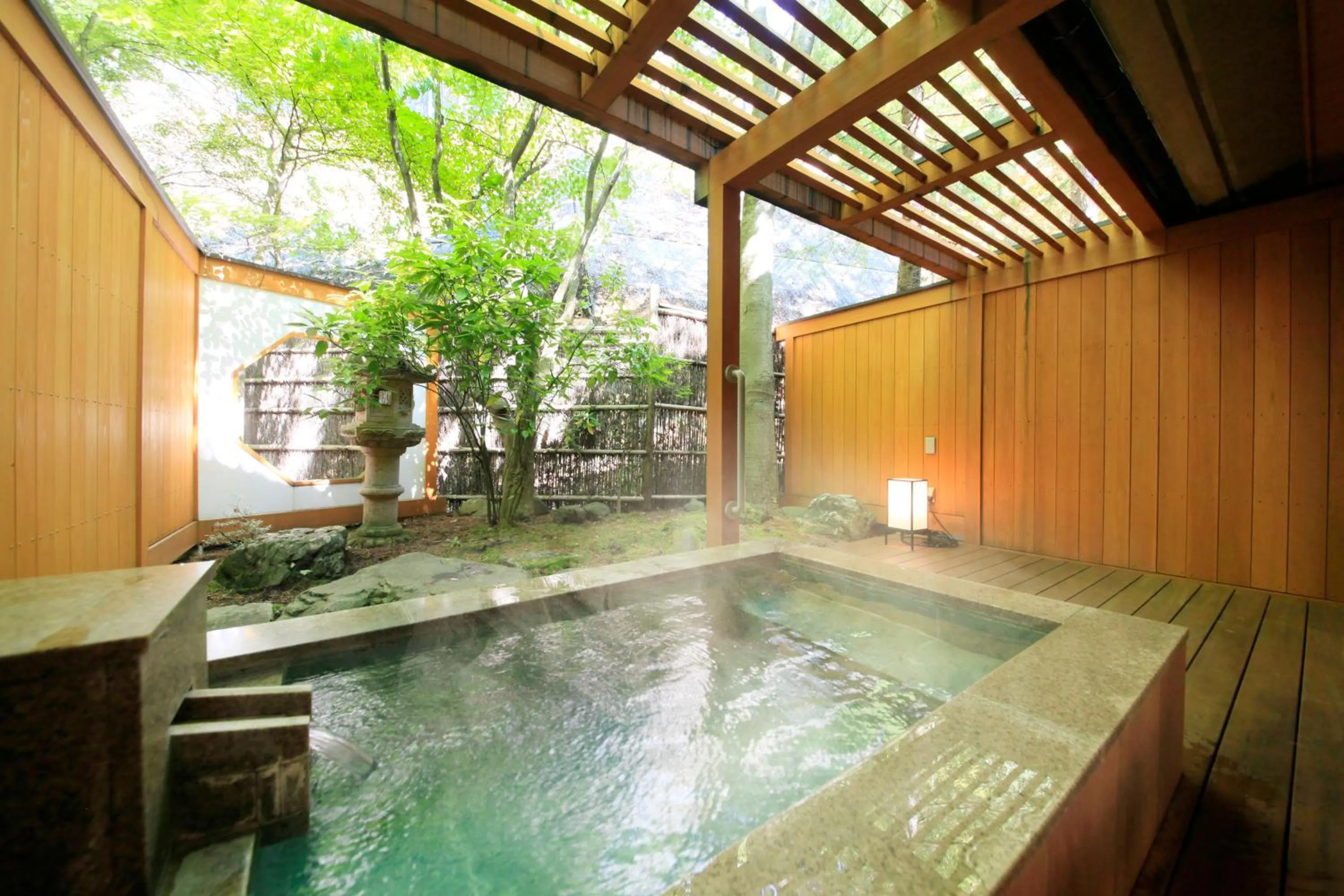 Photo of the whole room in Shikitei Morioka TsunagiOnsen
