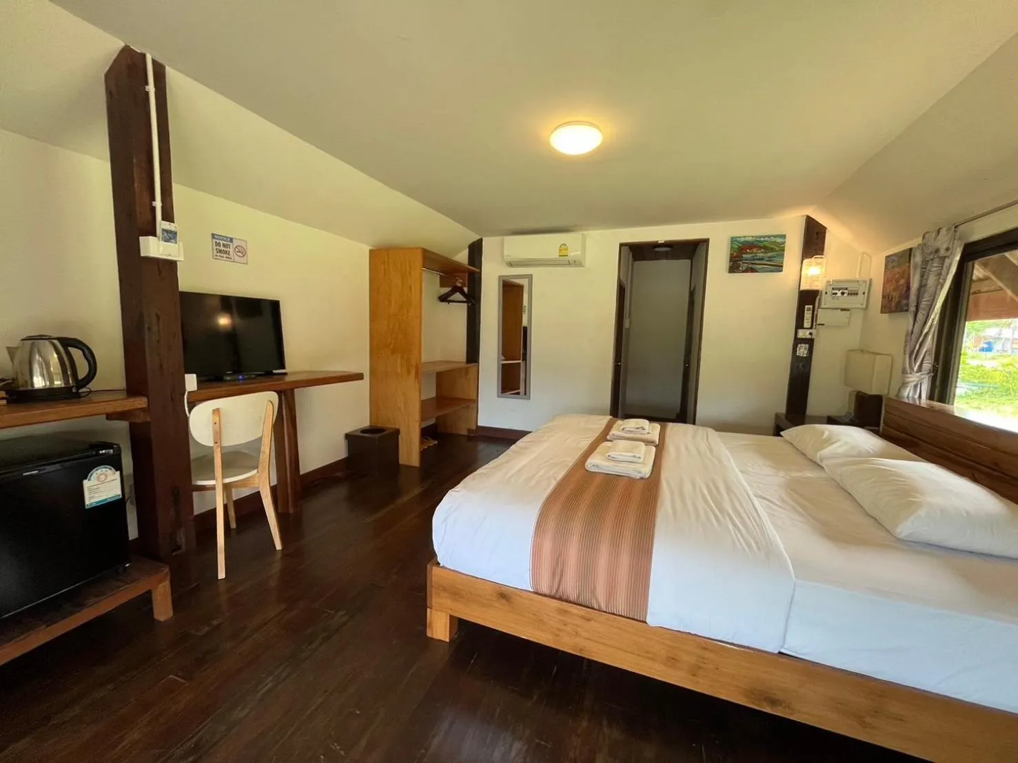 Bedroom, Bed in The Chevalley Beach Resort