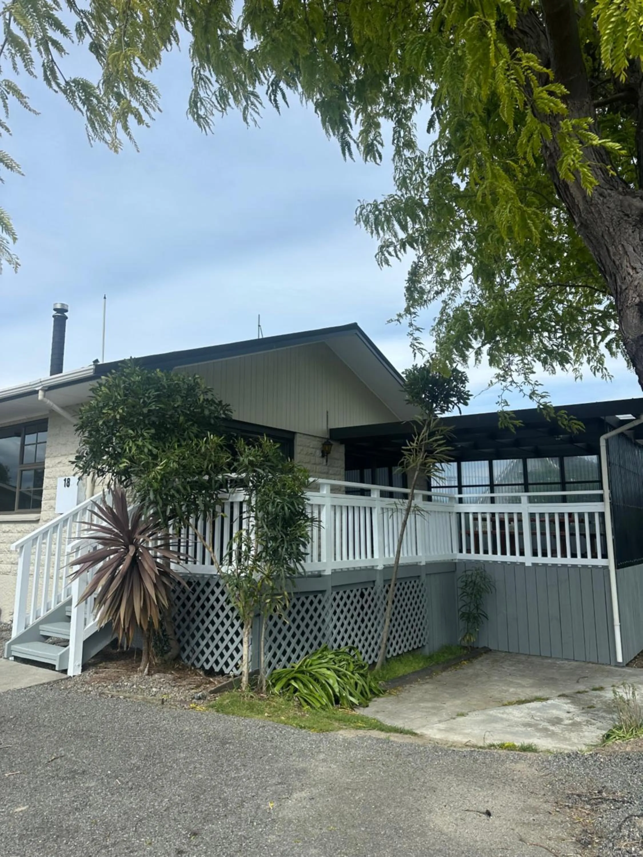 Property building in Cherylea Motel