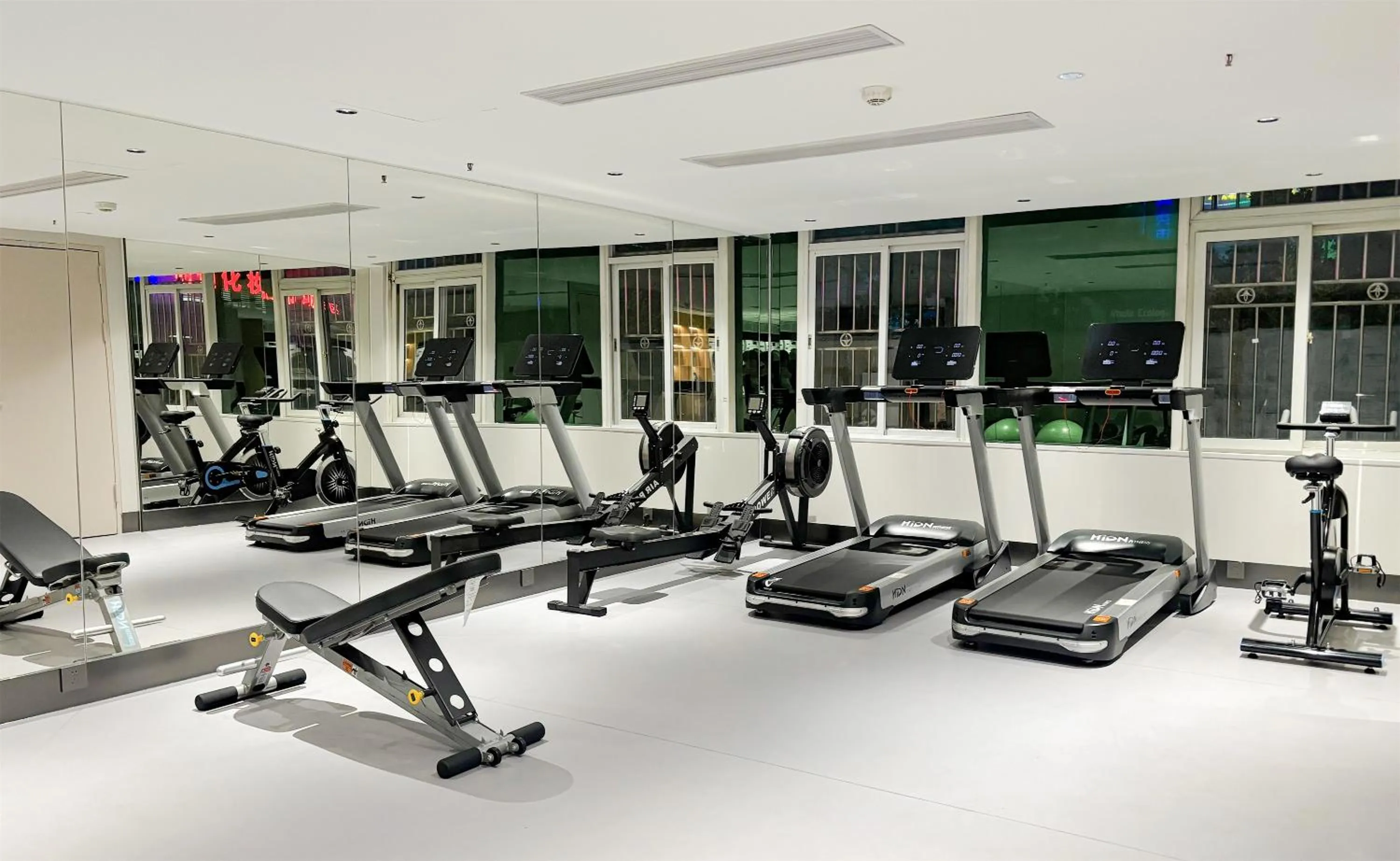 Fitness centre/facilities in Shanshui Trends Hotel - Huaqiangbei