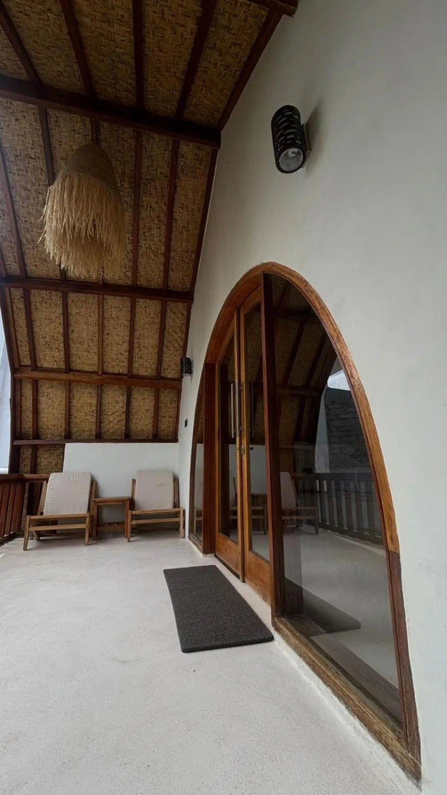 Star Bar and Bungalows