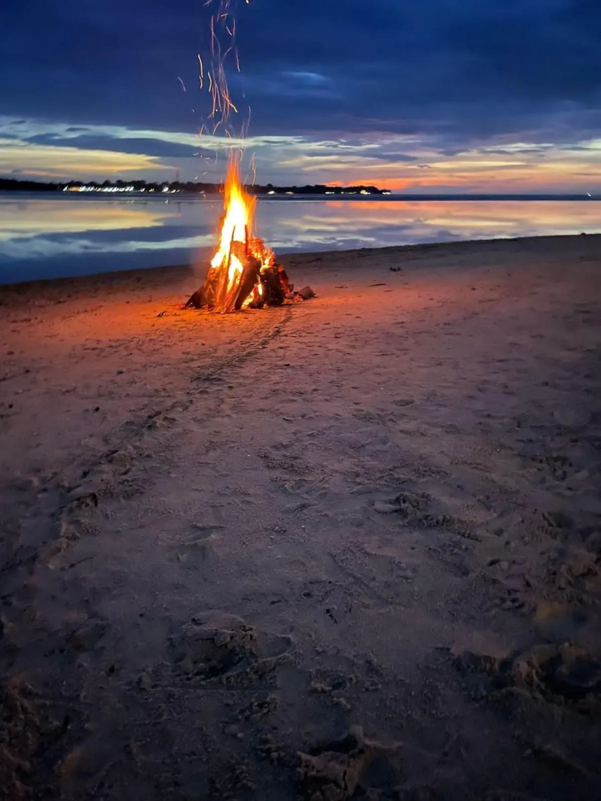 Star Bar and Bungalows