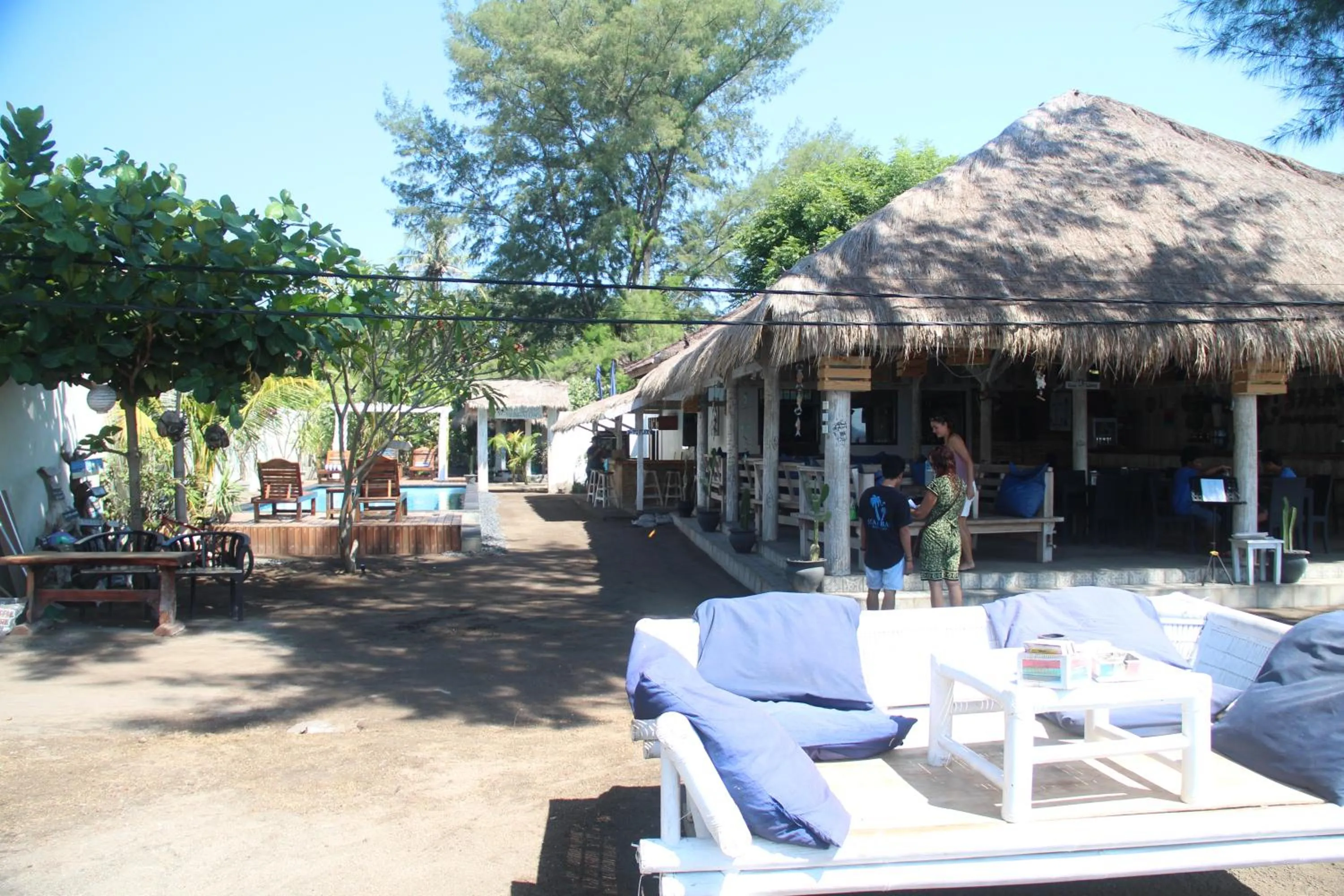Star Bar and Bungalows