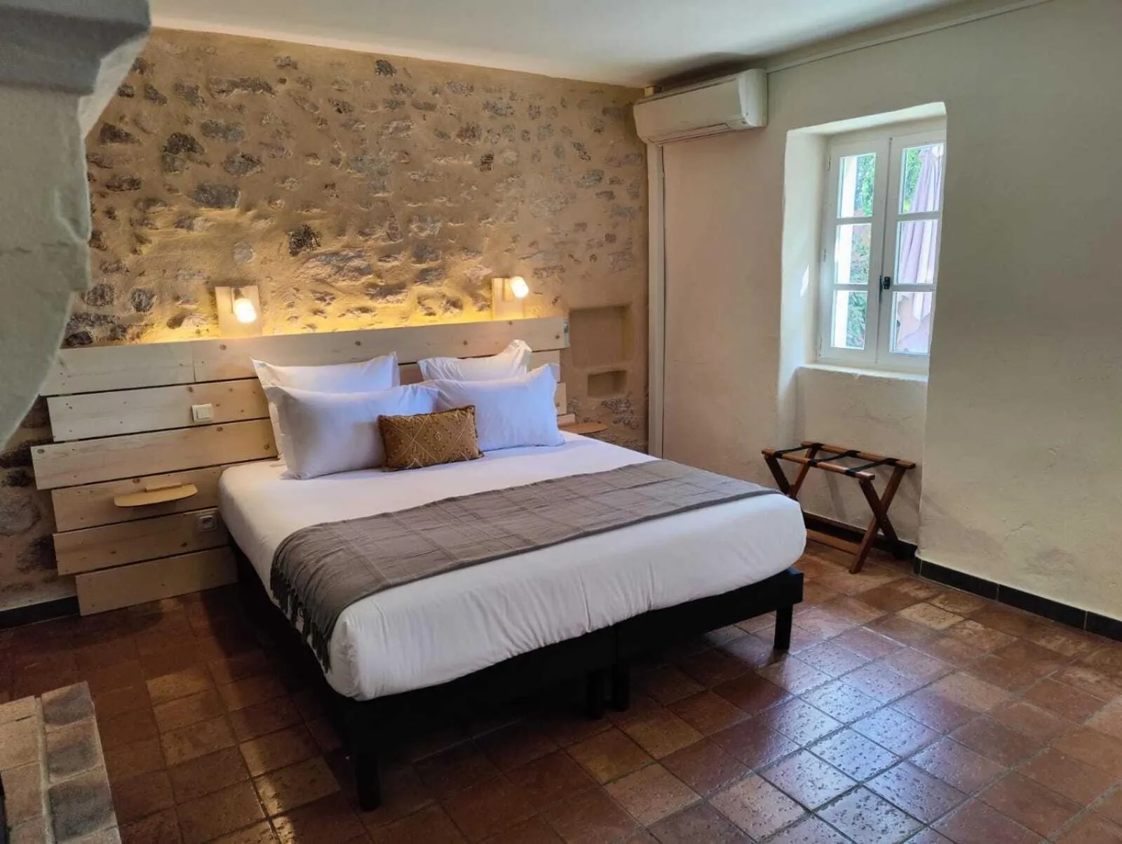 Bedroom, Bed in Le Mas des Laurels