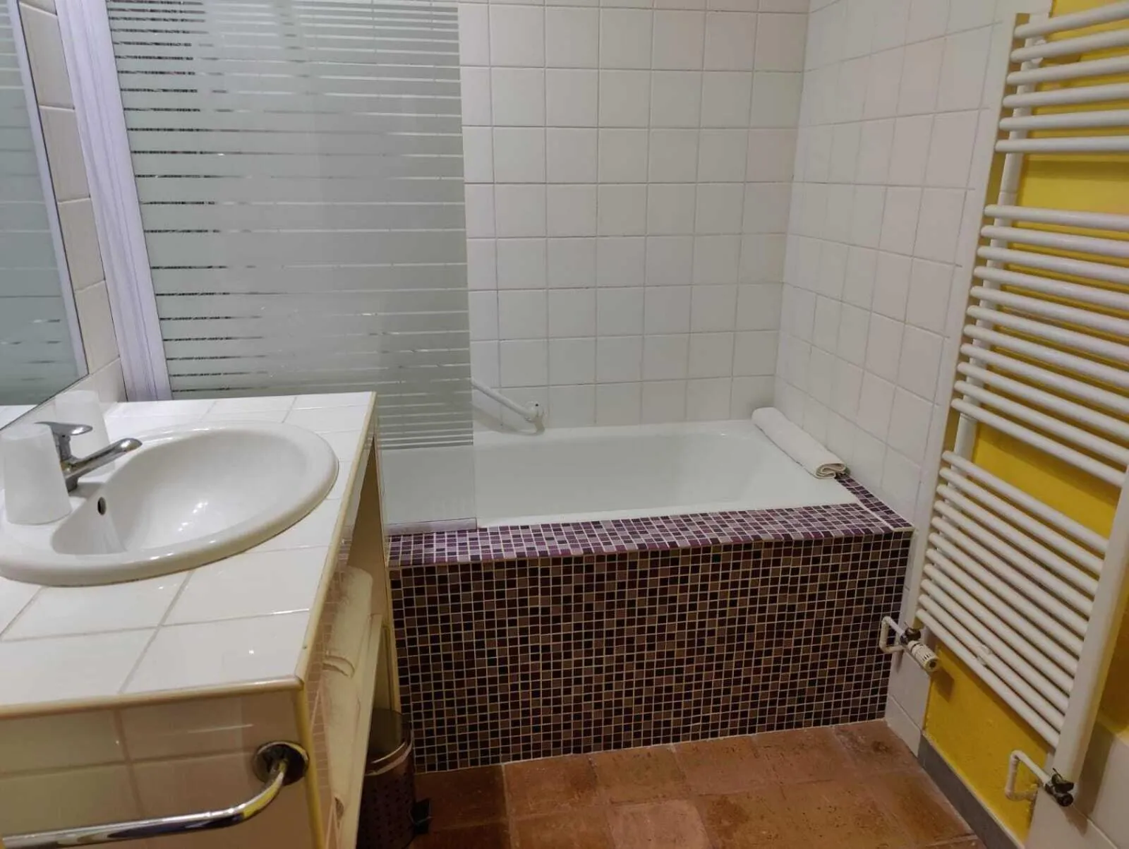 Bathroom in Le Mas des Laurels