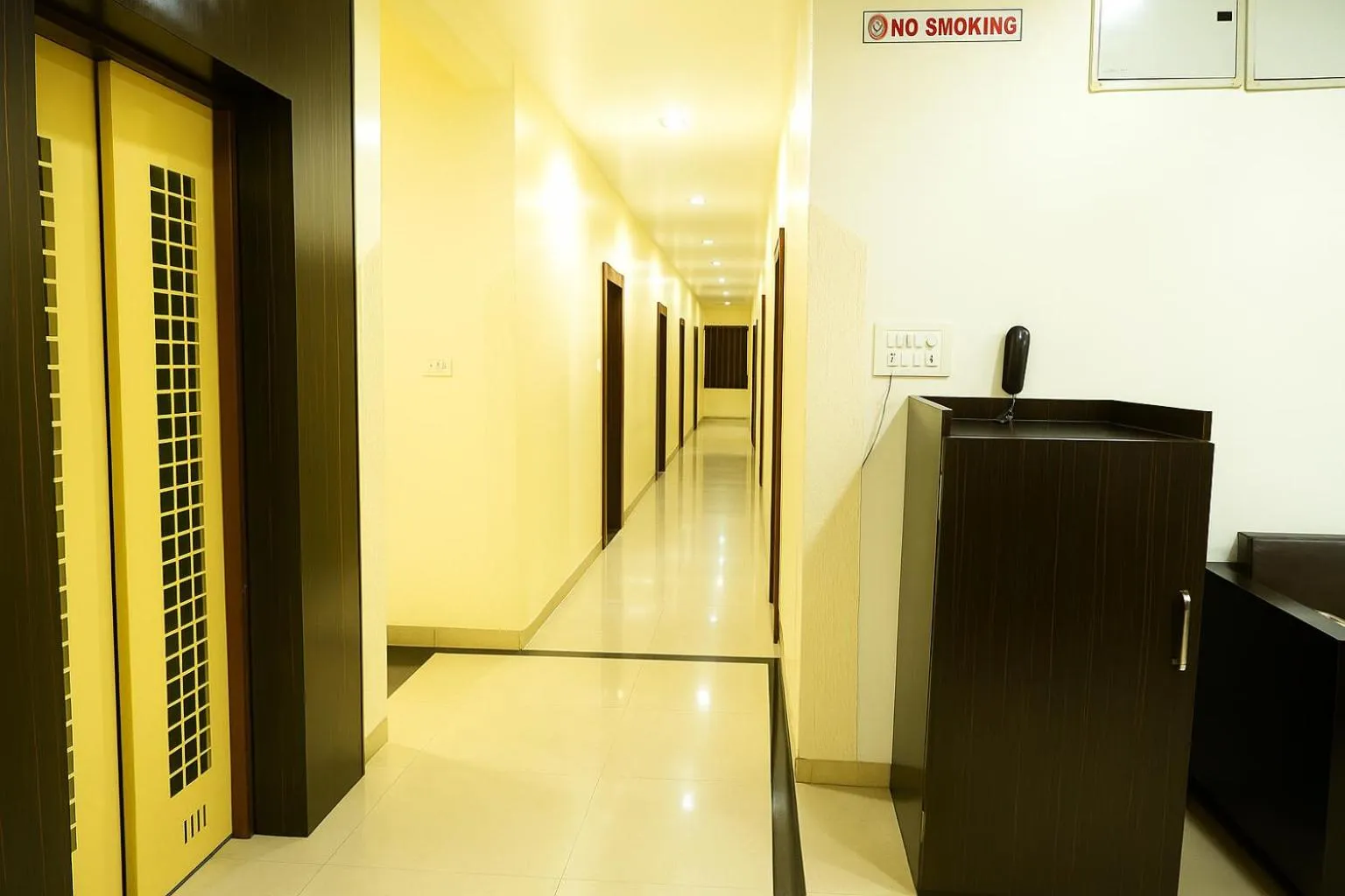 Property building in Hotel Avon International