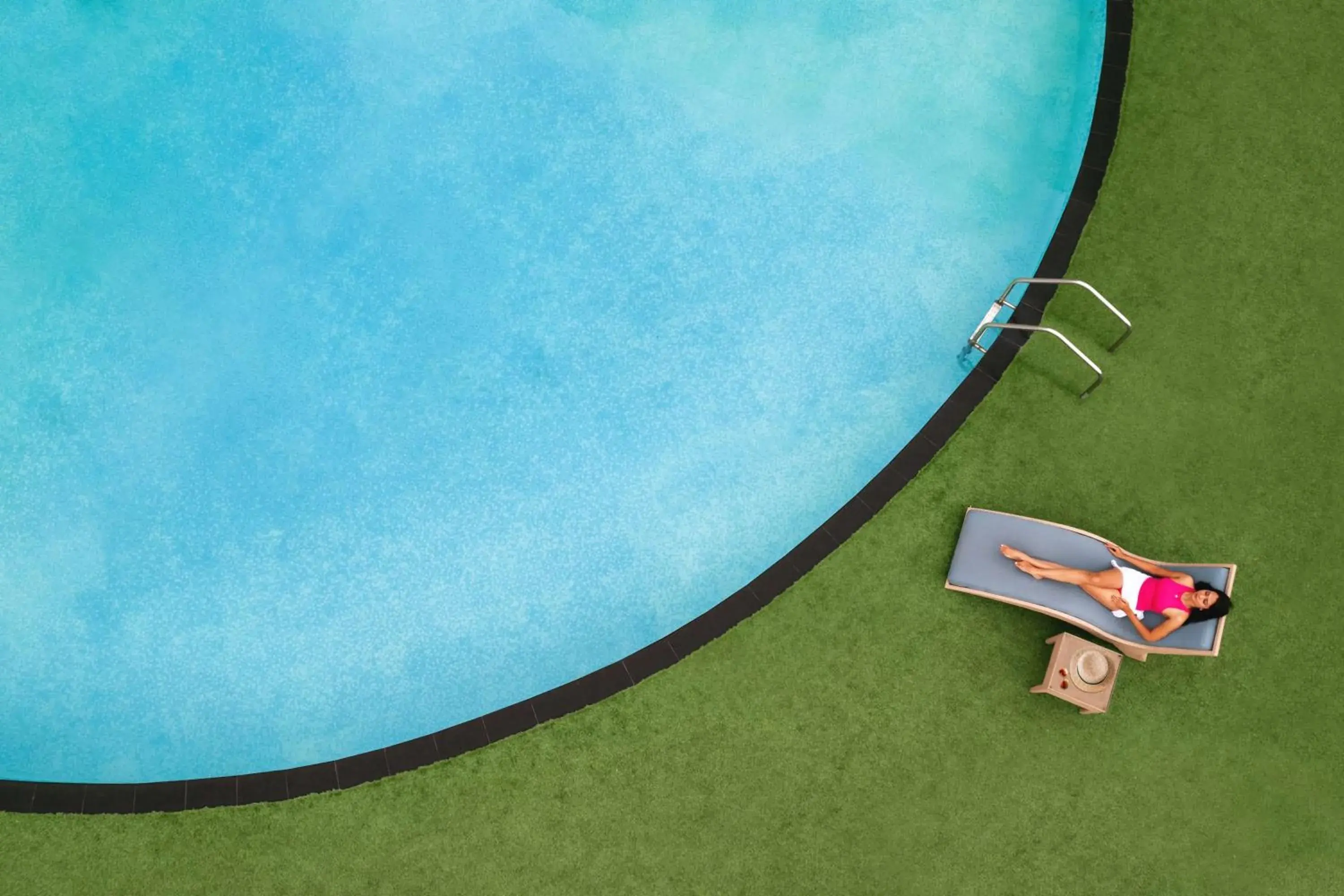 Pool view in Radisson Blu Hotel Ranchi Pool view in Radisson Blu Hotel Ranchi