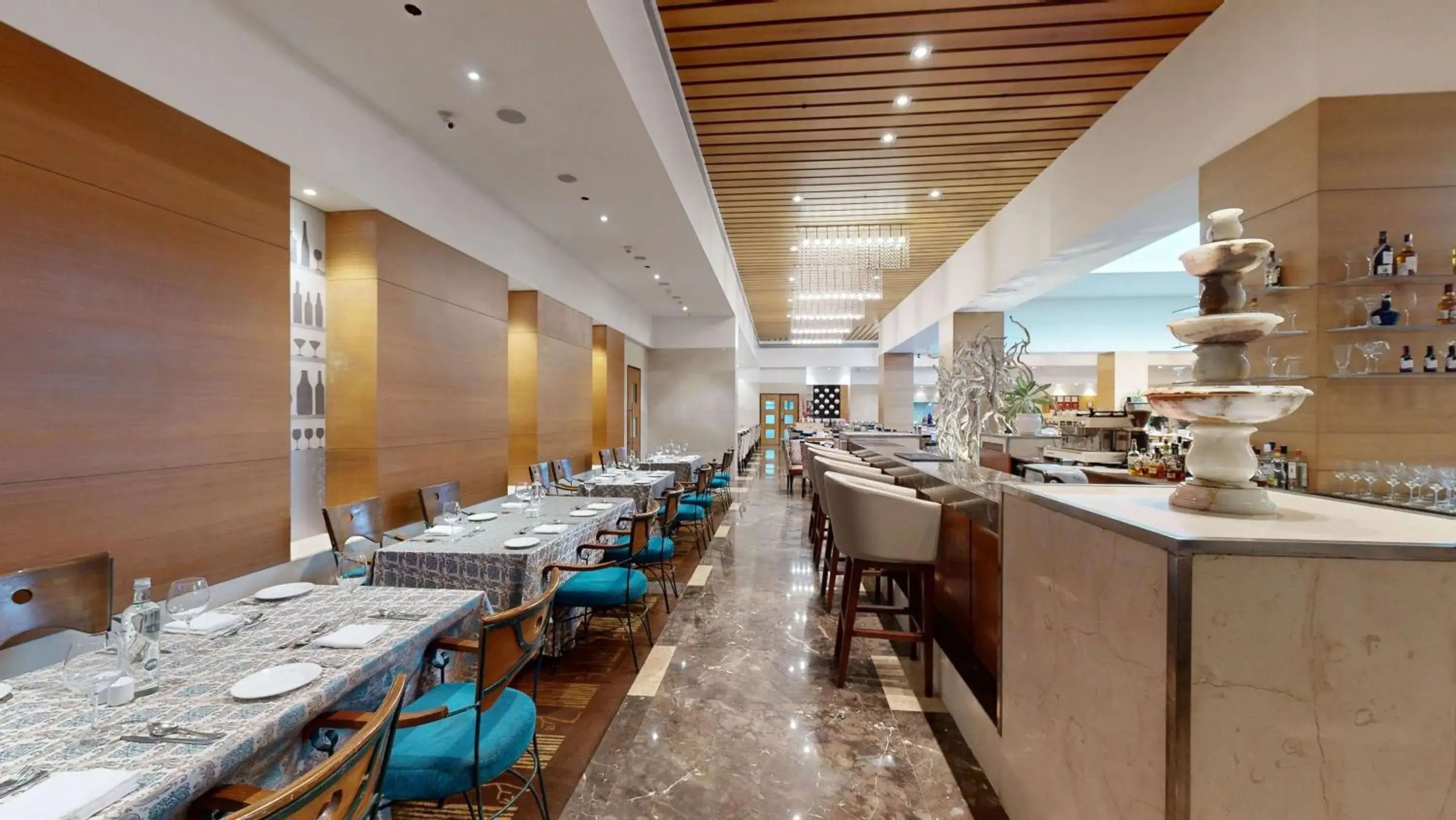 Restaurant/places to eat in Radisson Blu Hotel Ranchi Restaurant/places to eat in Radisson Blu Hotel Ranchi