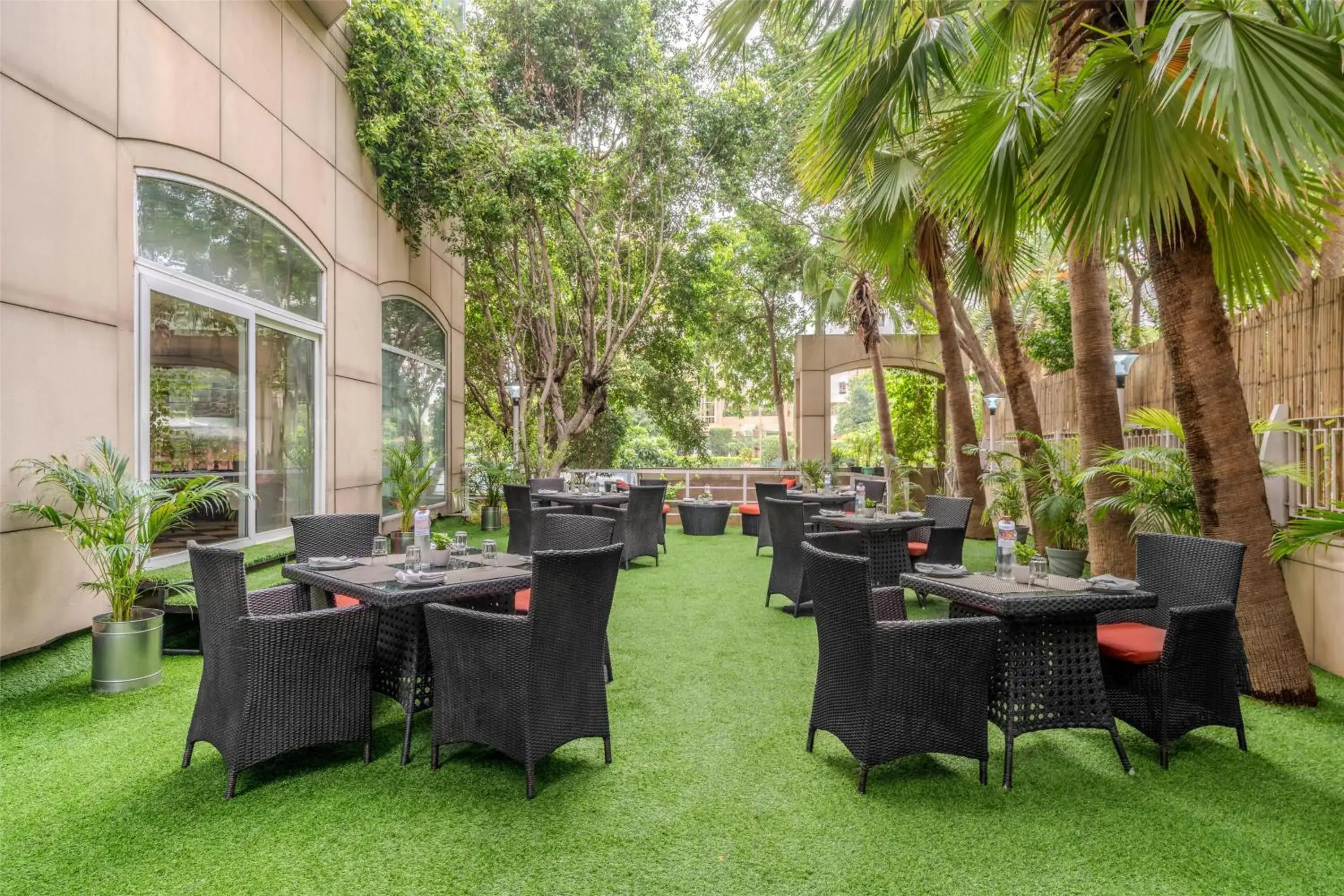 Restaurant/places to eat in Park Plaza Gurgaon Restaurant/places to eat in Park Plaza Gurgaon