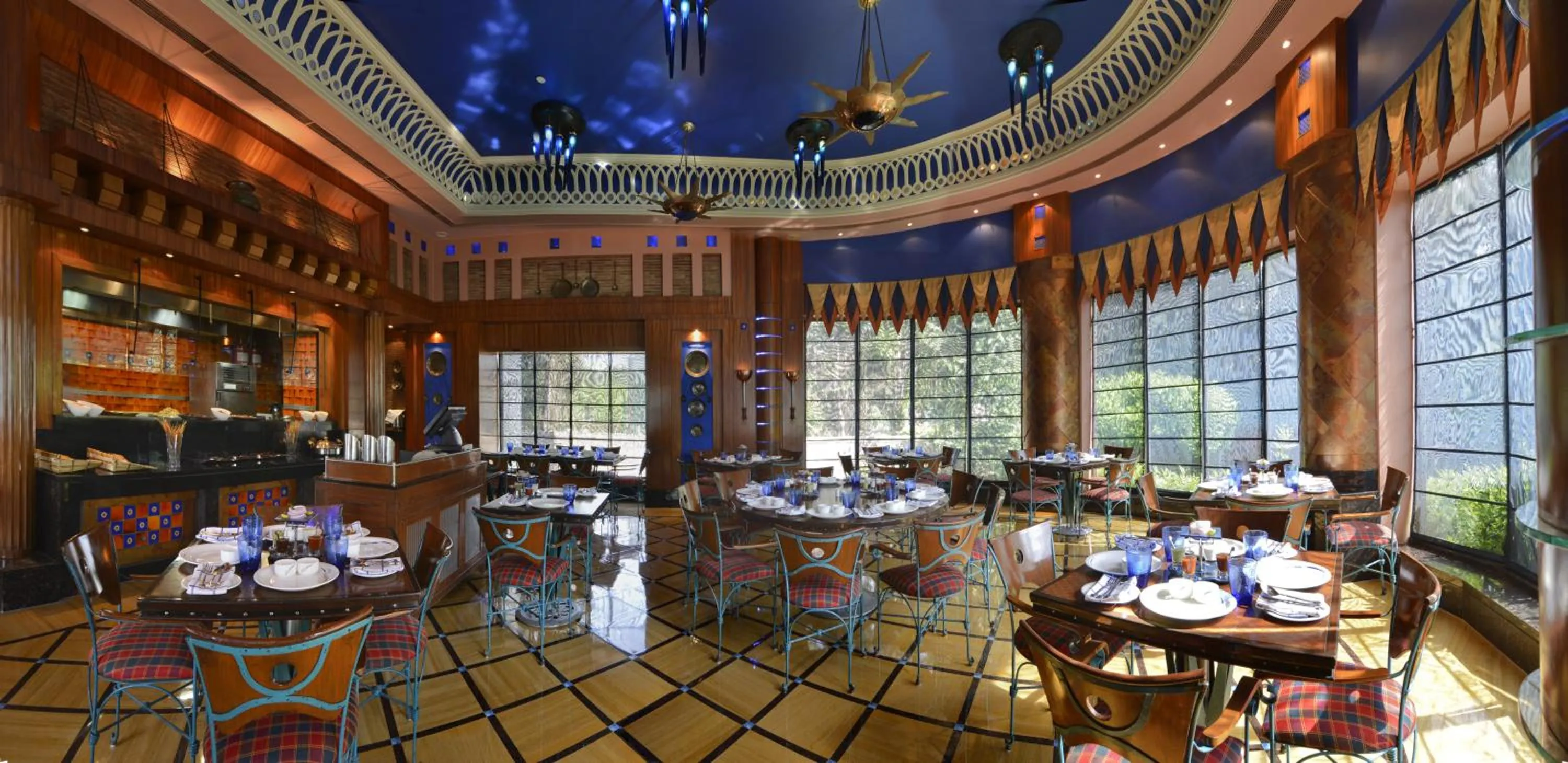 Restaurant/places to eat in Park Plaza Gurgaon