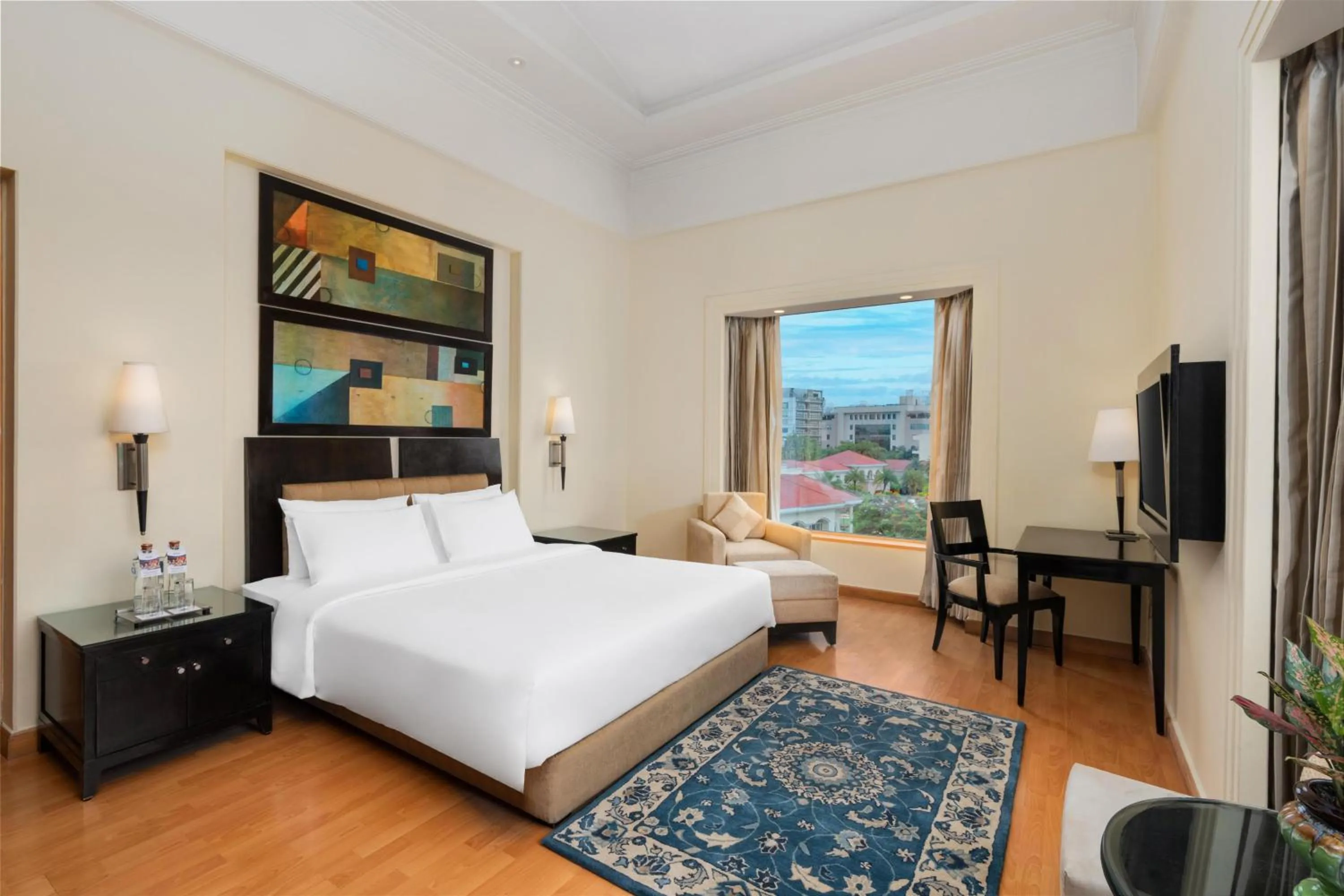 Photo of the whole room, Bed in Park Plaza Gurgaon