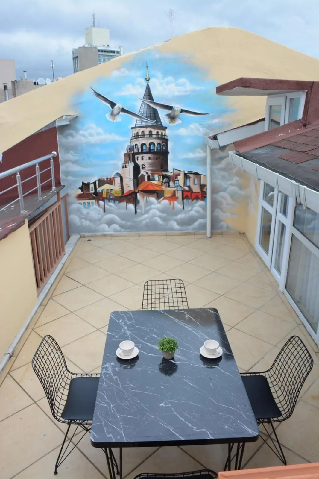 Balcony/Terrace in Taksim Square-La Casa Home Concept