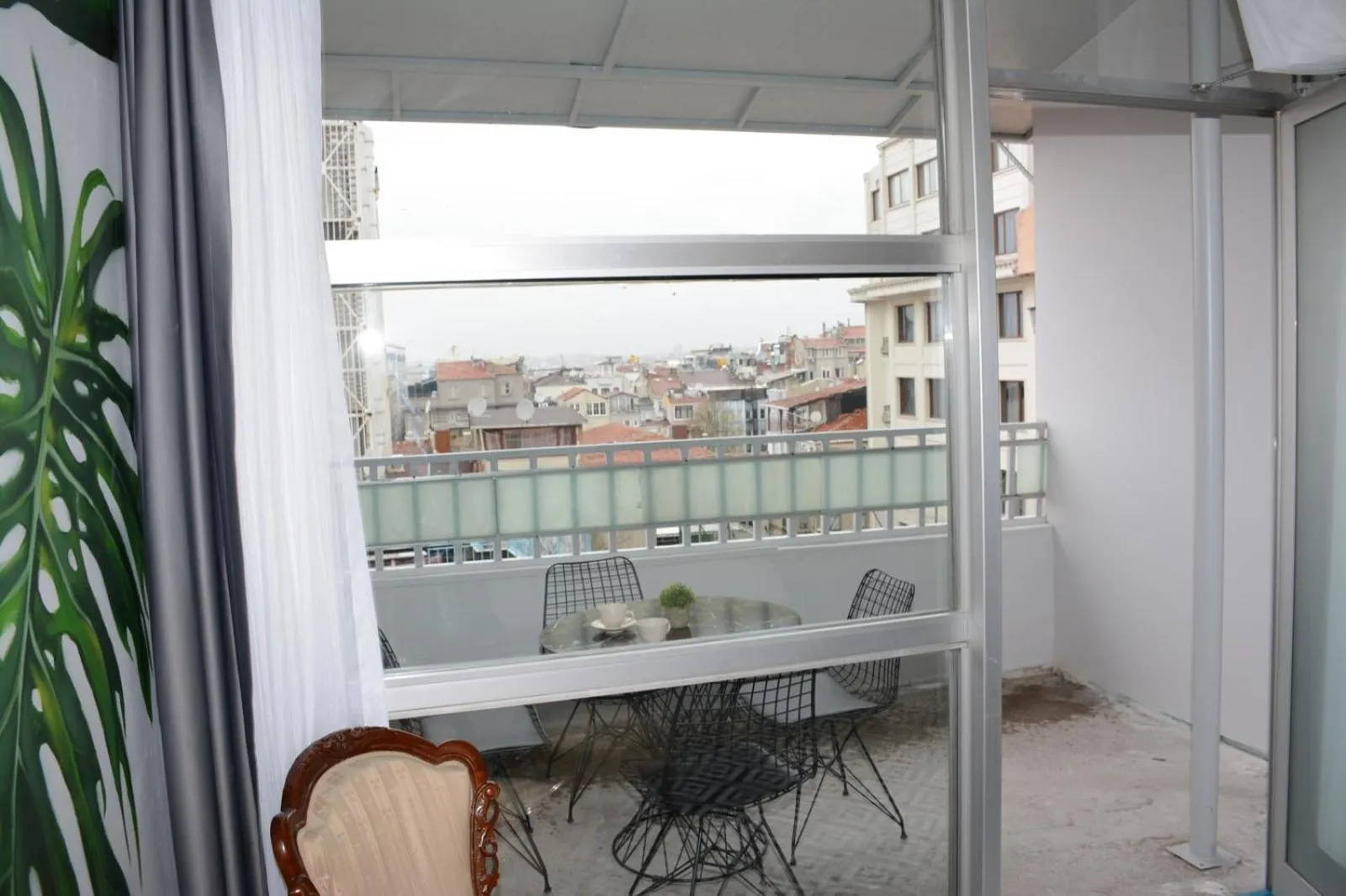 Balcony/Terrace in Taksim Square-La Casa Home Concept