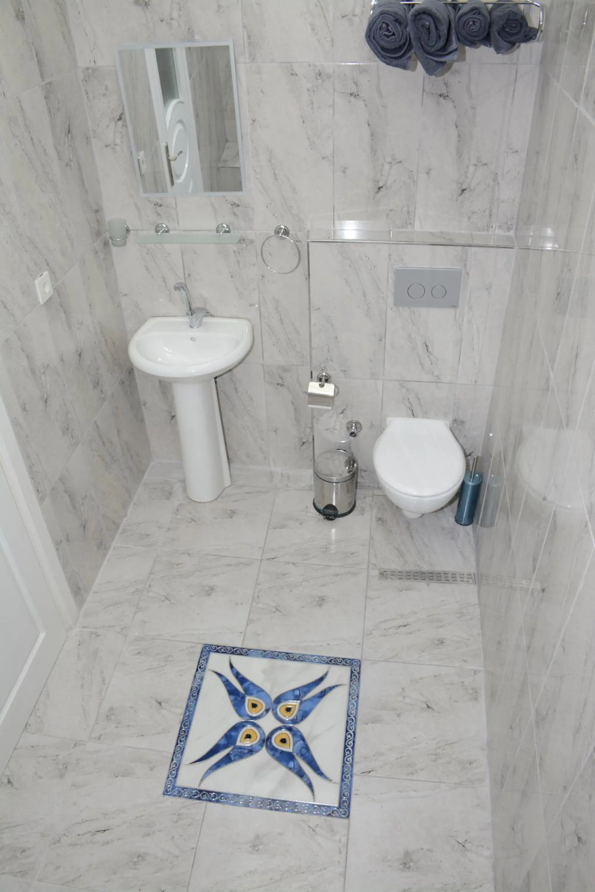 Toilet in Taksim Square-La Casa Home Concept