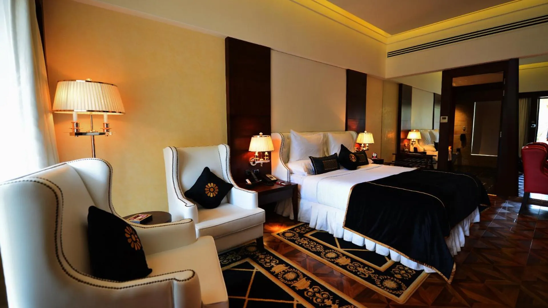 Photo of the whole room, Bed in Della Resorts