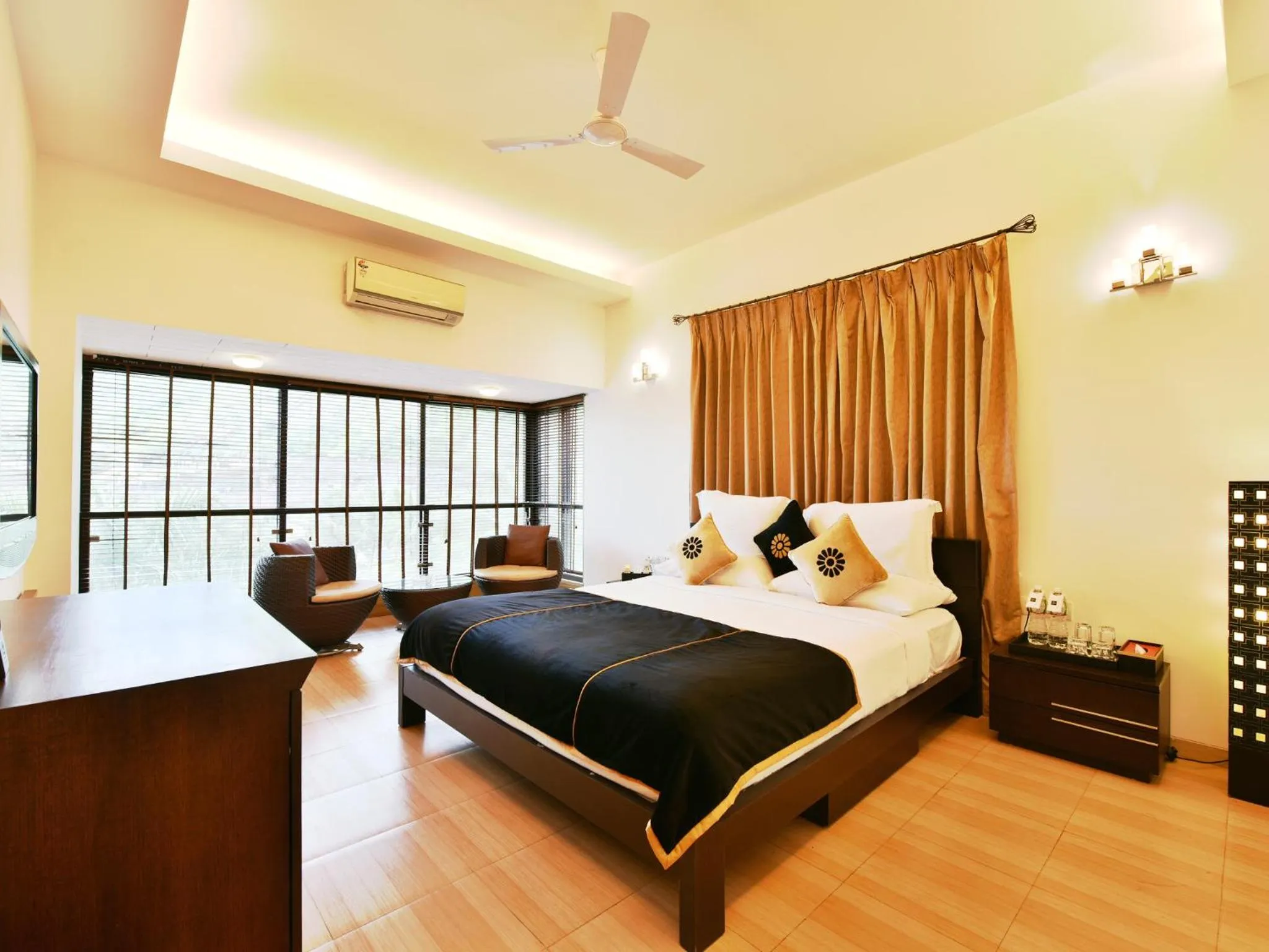 Bedroom, Bed in Della Resorts