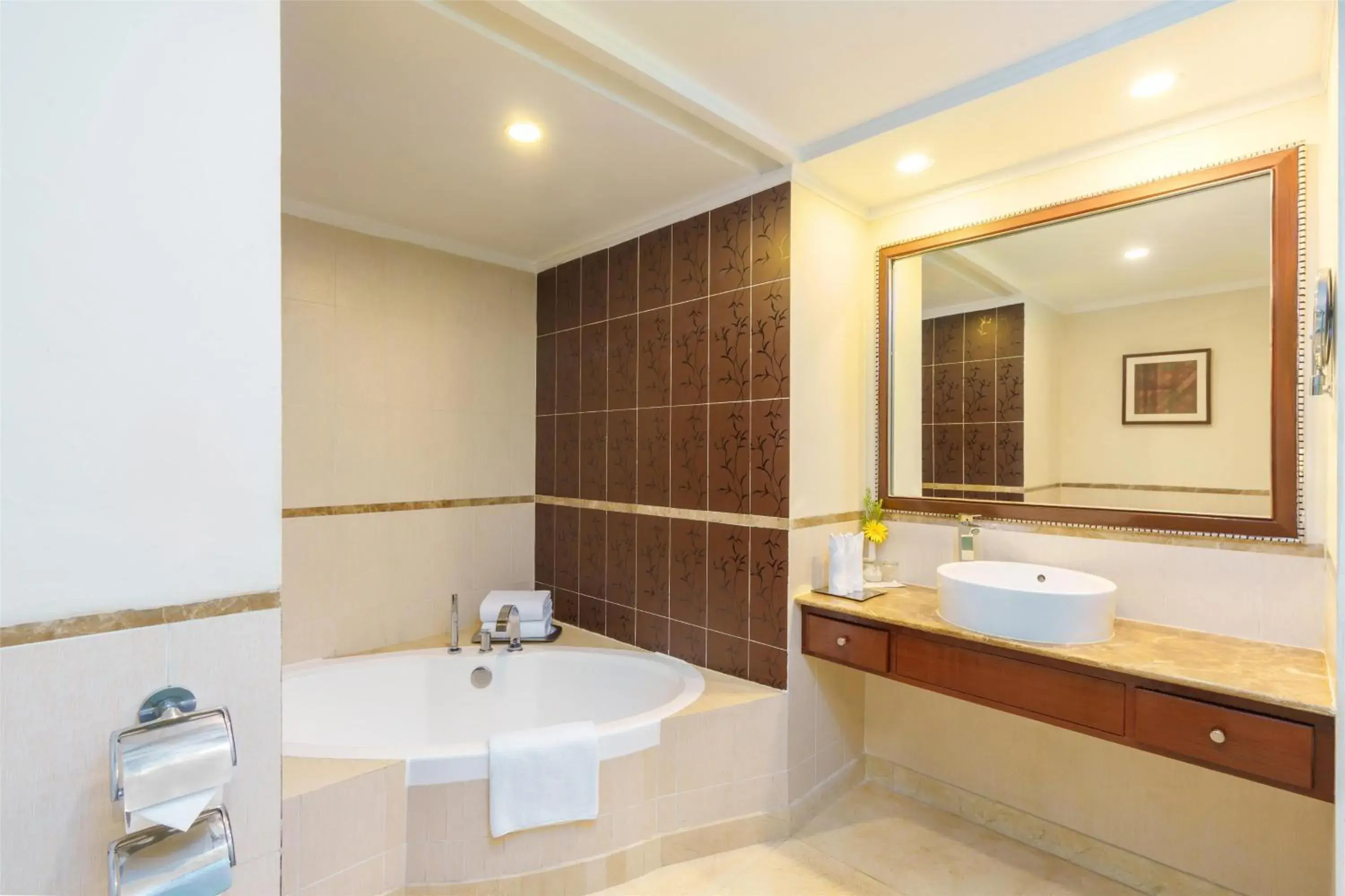 Bathroom in Radisson Hotel Varanasi Bathroom in Radisson Hotel Varanasi